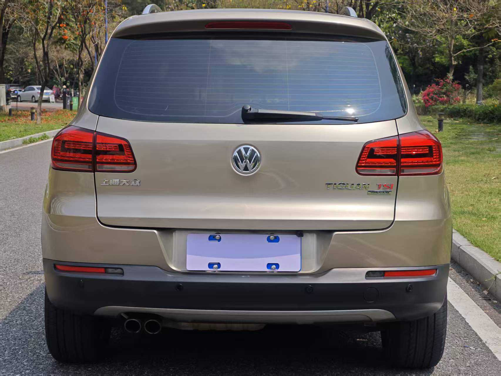 Volkswagen Tiguan 2014 car image #6