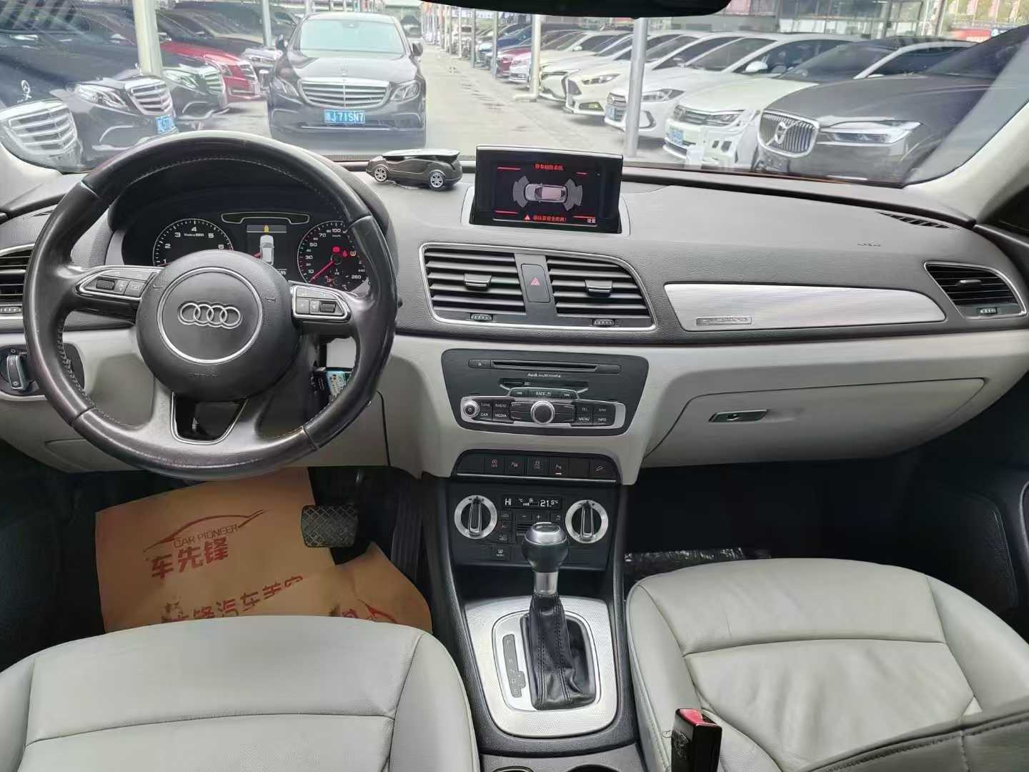 Audi Q3 (Imported) 2013 immagine di auto #6