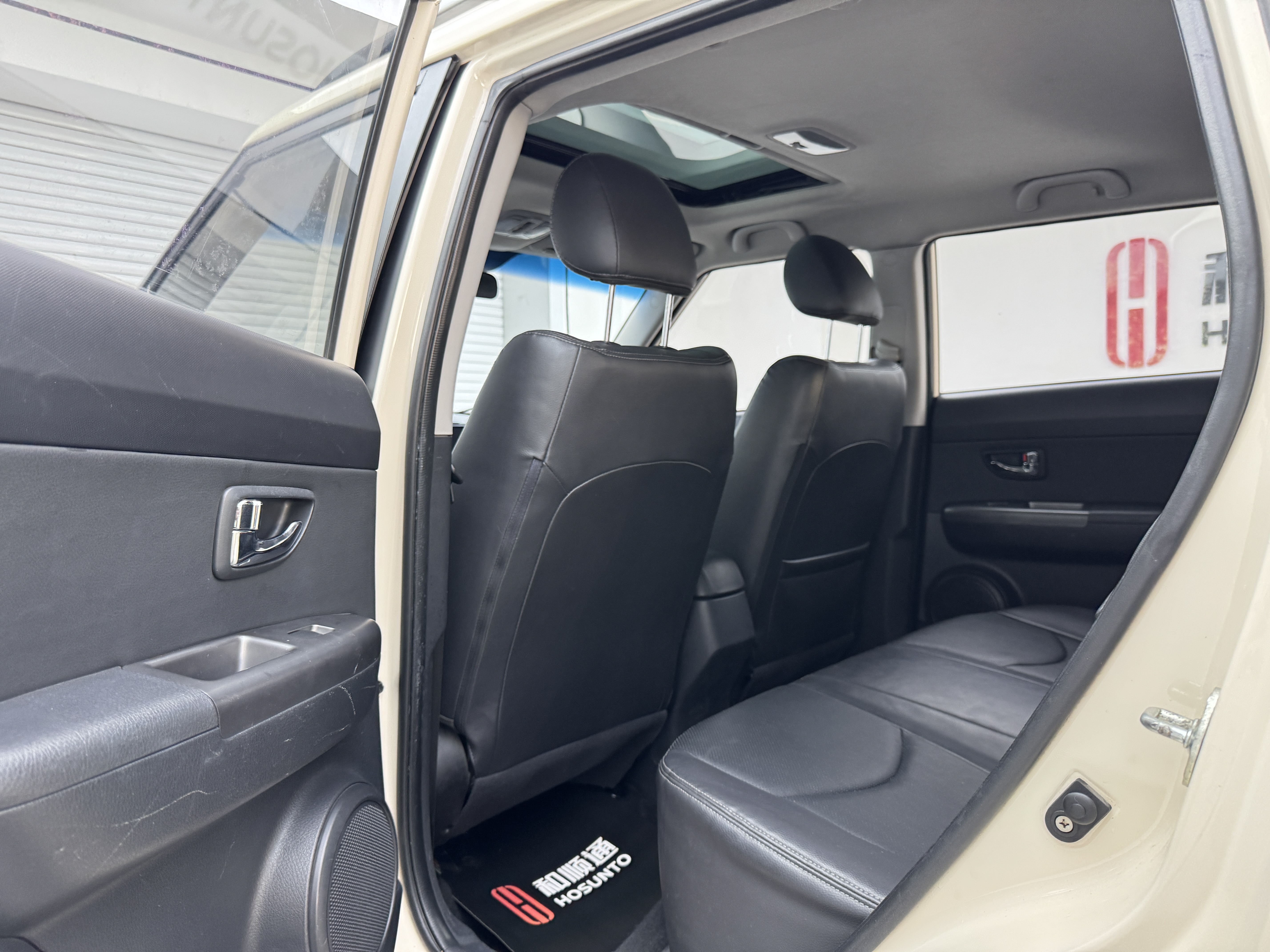 起亚 秀尔 2011 汽车图片 #6