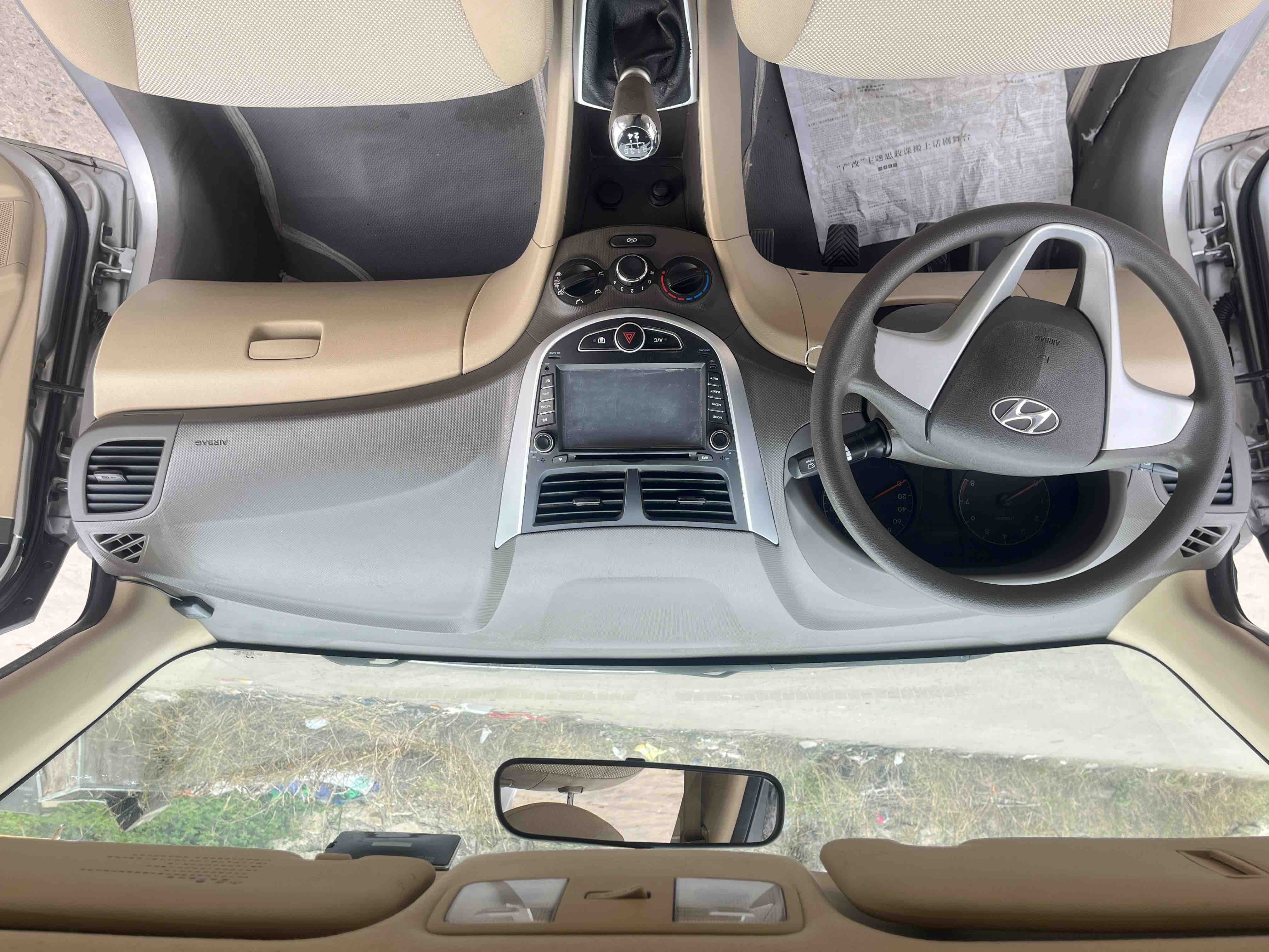 Hyundai Reina 2013 #6 Hyundai Reina 2013 car image #6