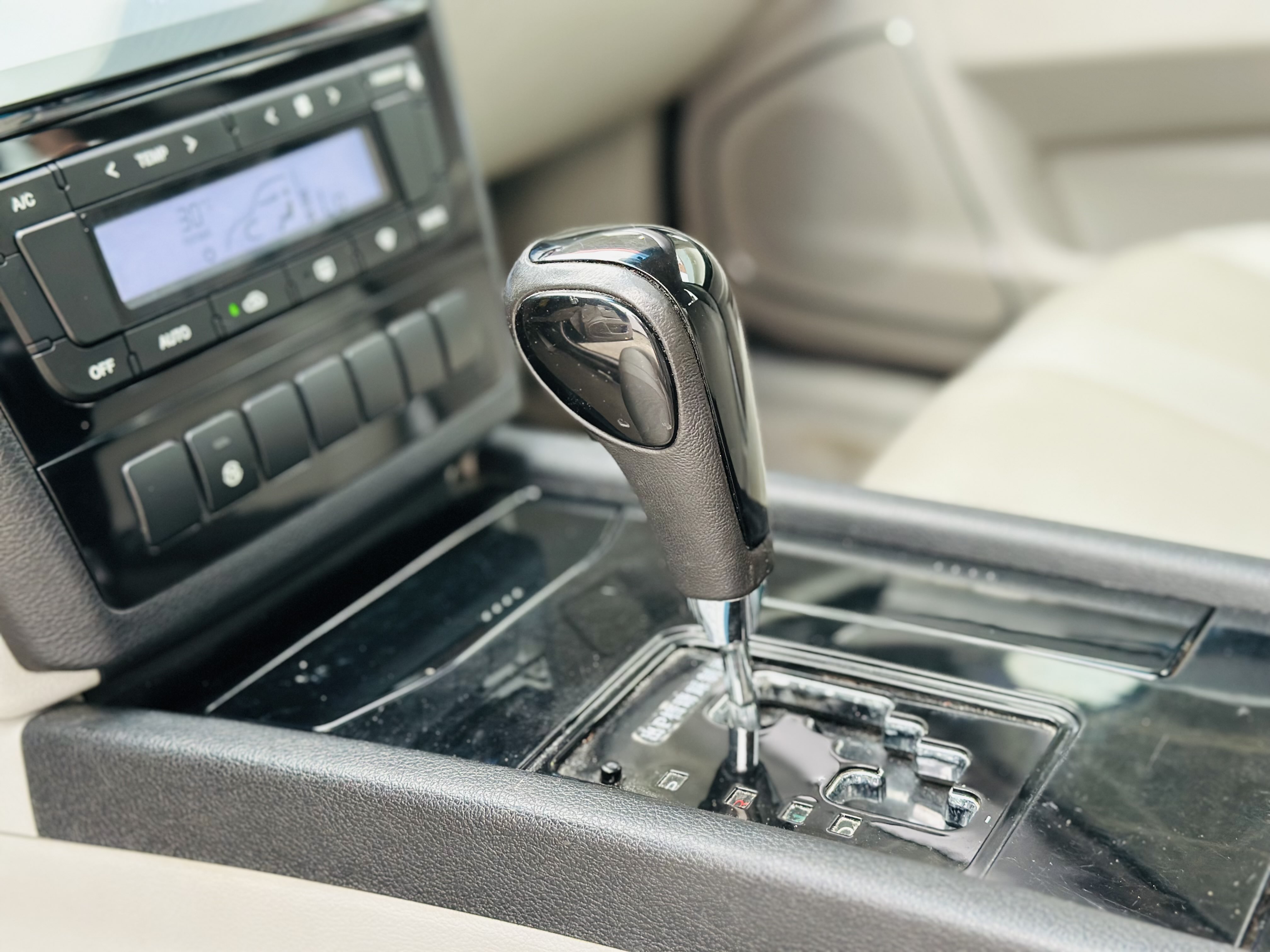 GEELY EC8 2014 car image #6