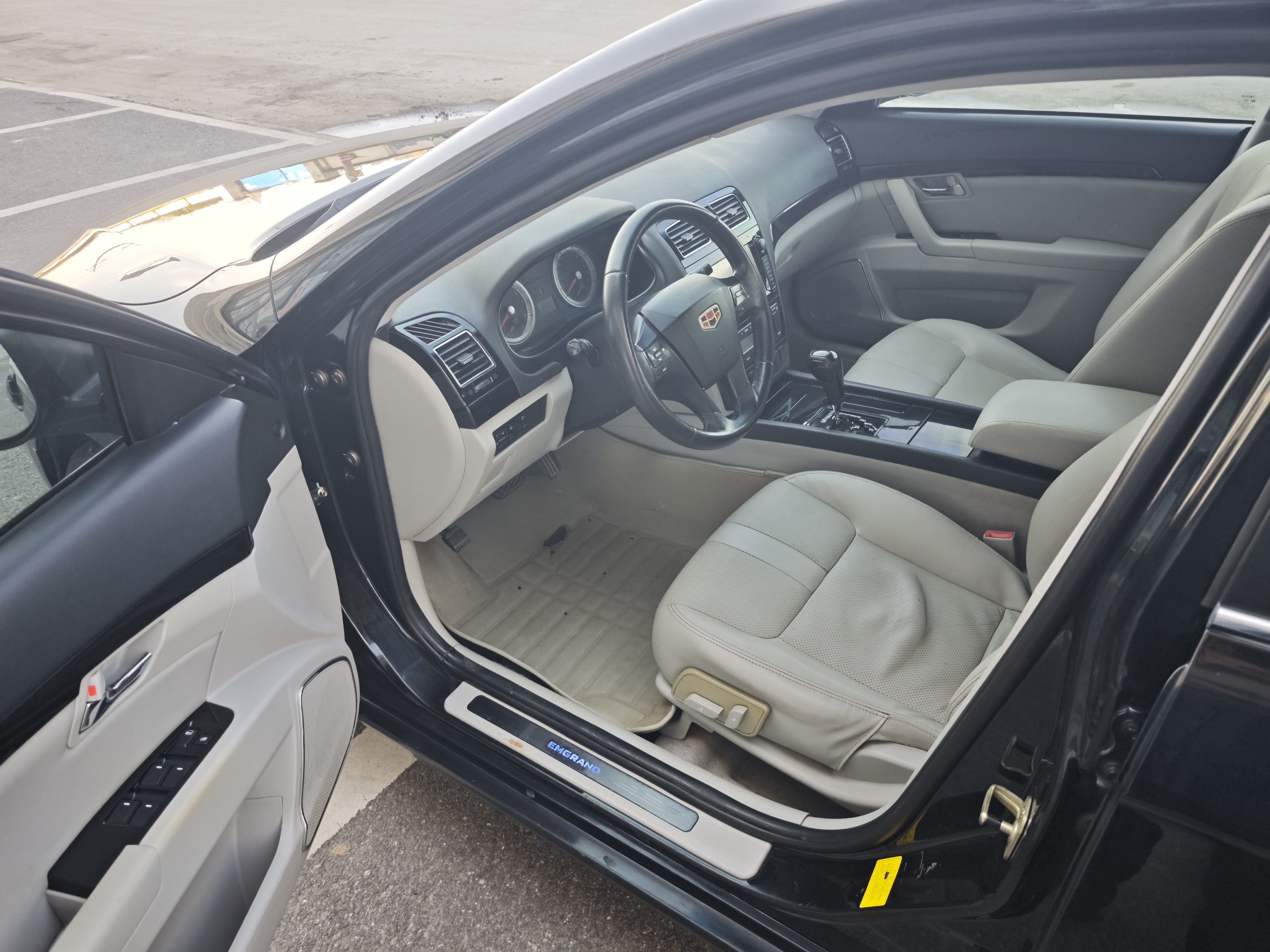 GEELY EC8 2014 car image #6