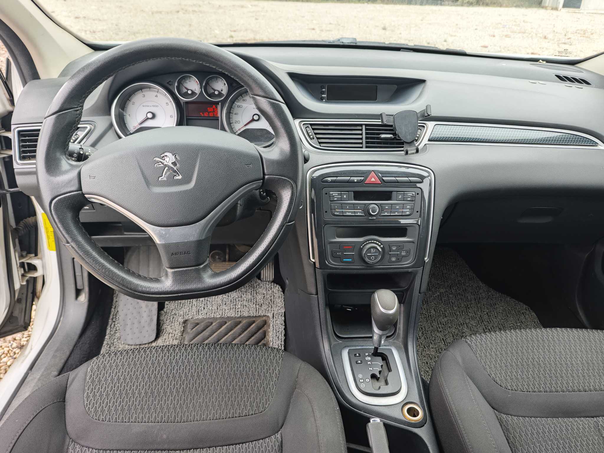 Peugeot 308 2014 #6 Peugeot 308 2014 car image #6