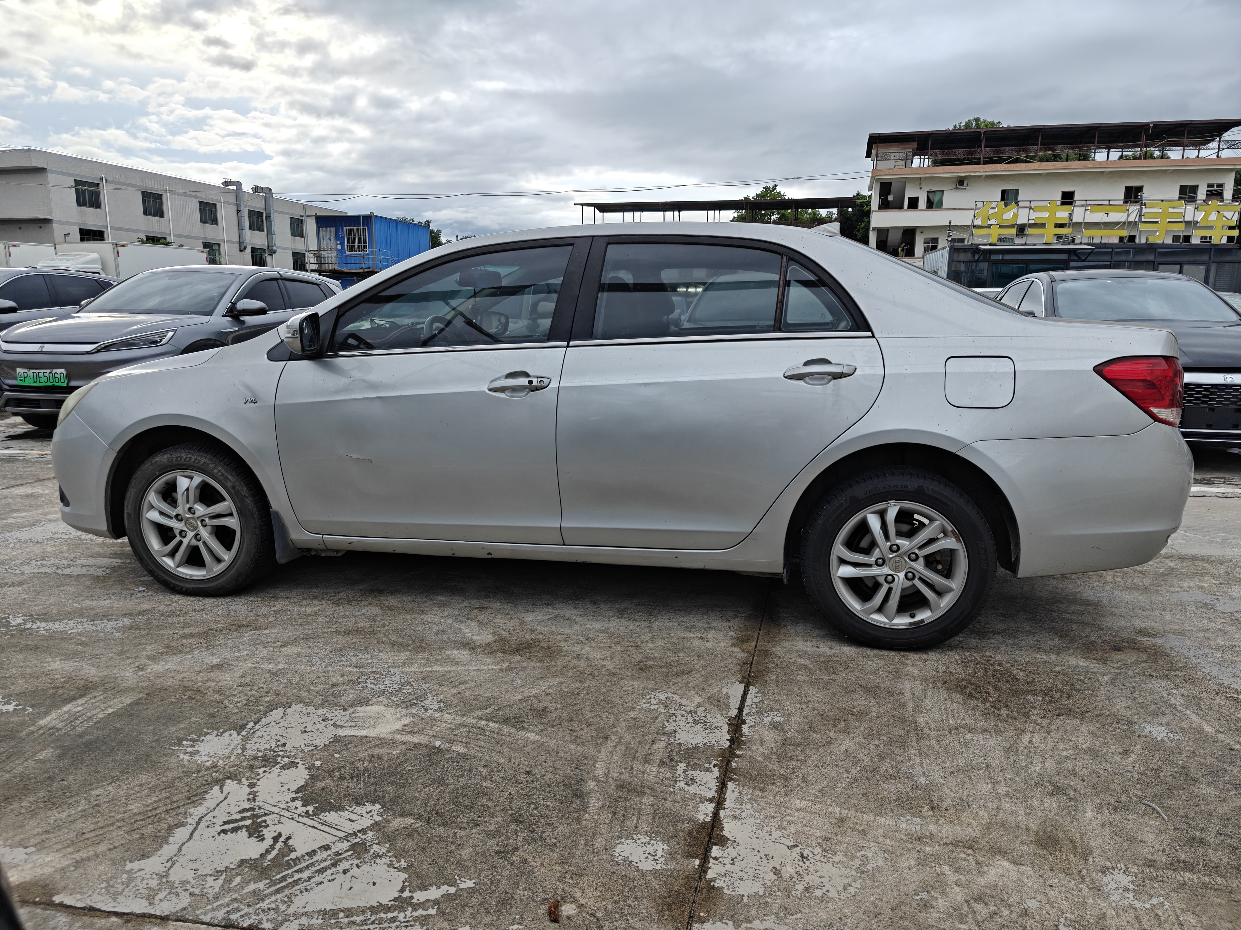 BYD SuRui 2014 car image #6