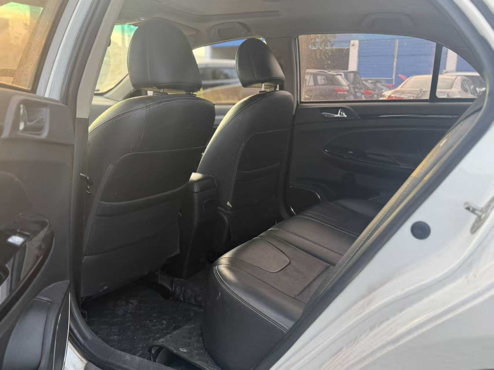 BYD SuRui 2014 #6 BYD SuRui 2014 car image #6