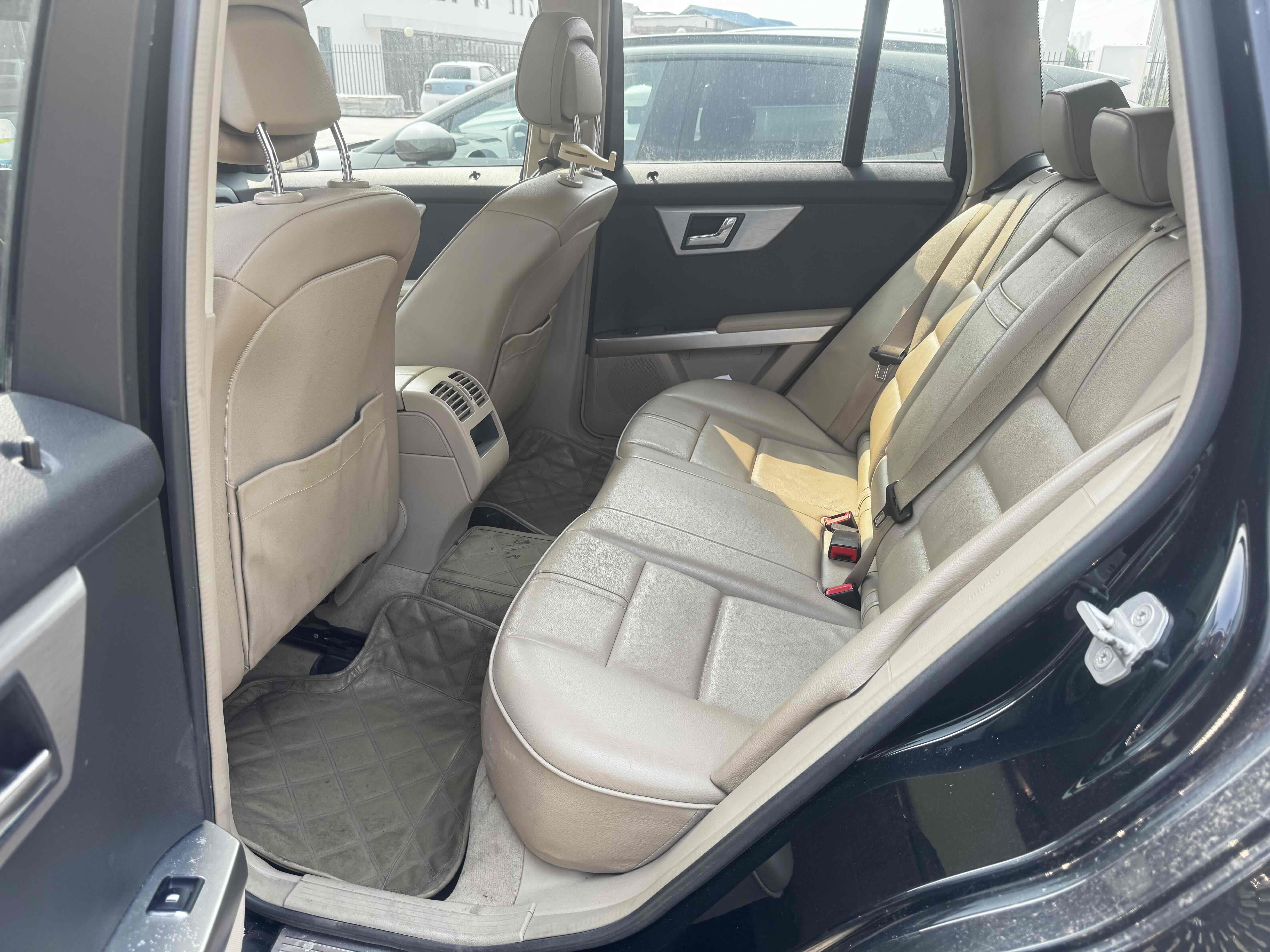 Mercedes-Benz GLK Class (Imported) 2010 car image #6