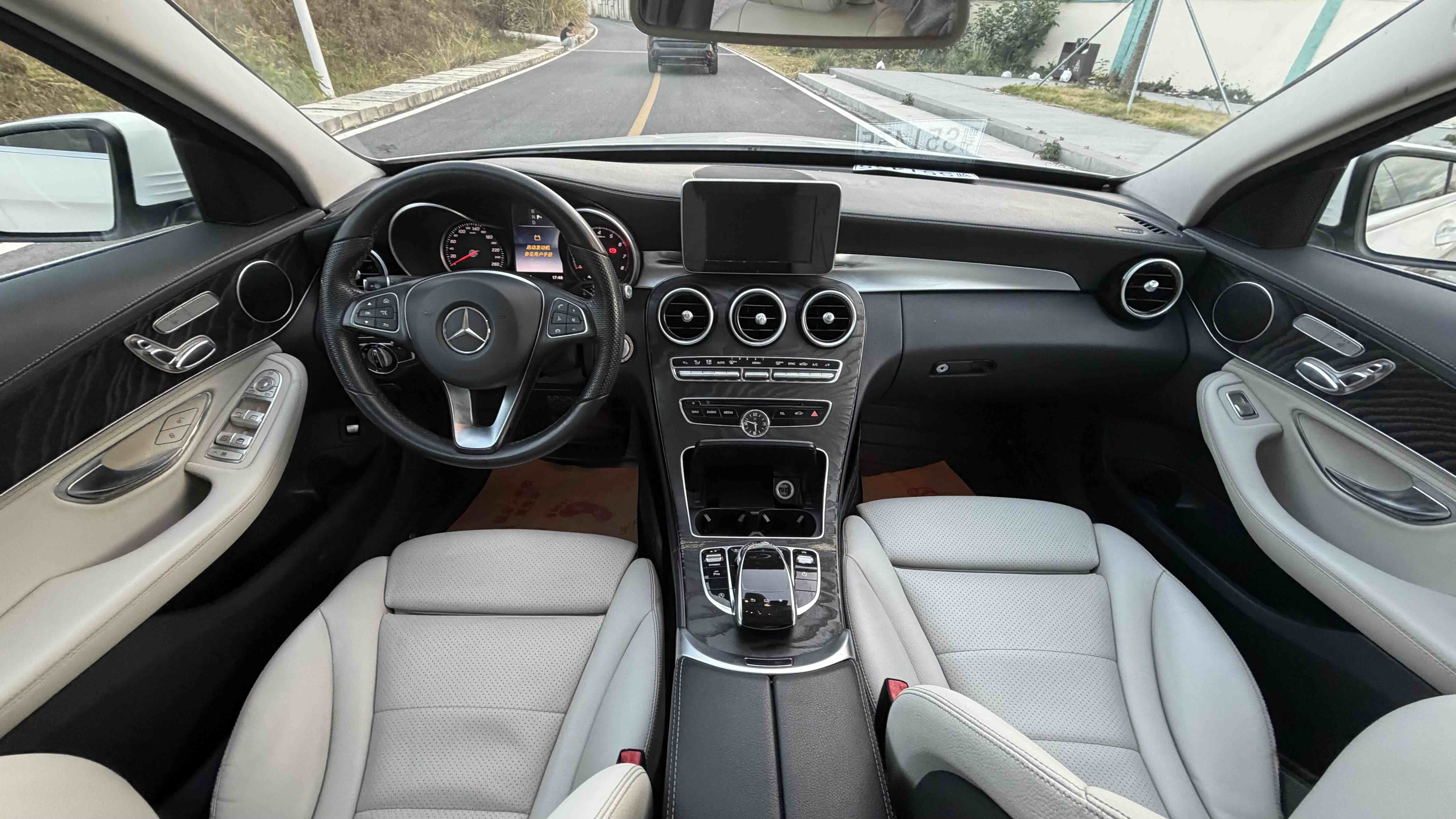 Mercedes-Benz C Class 2016 car image #6