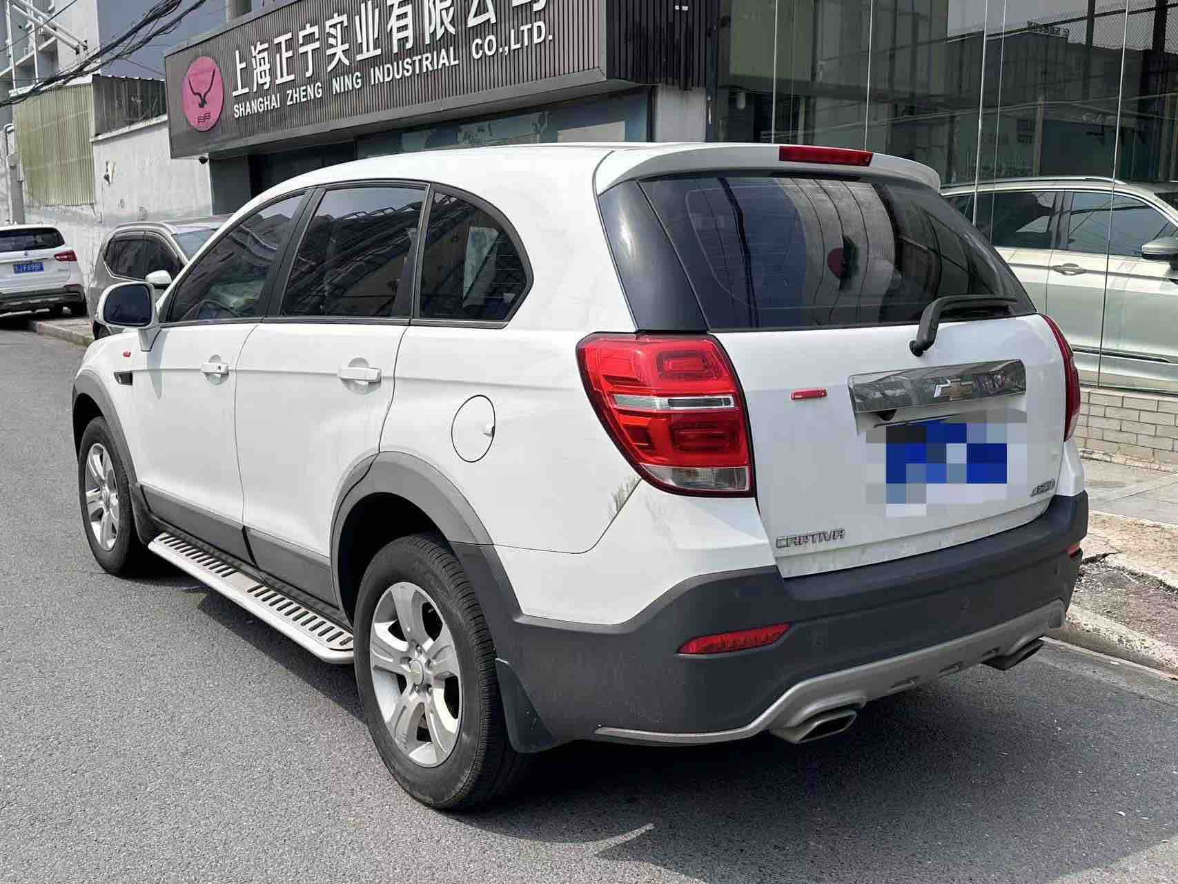 Chevrolet Captiva 2017 car image #6