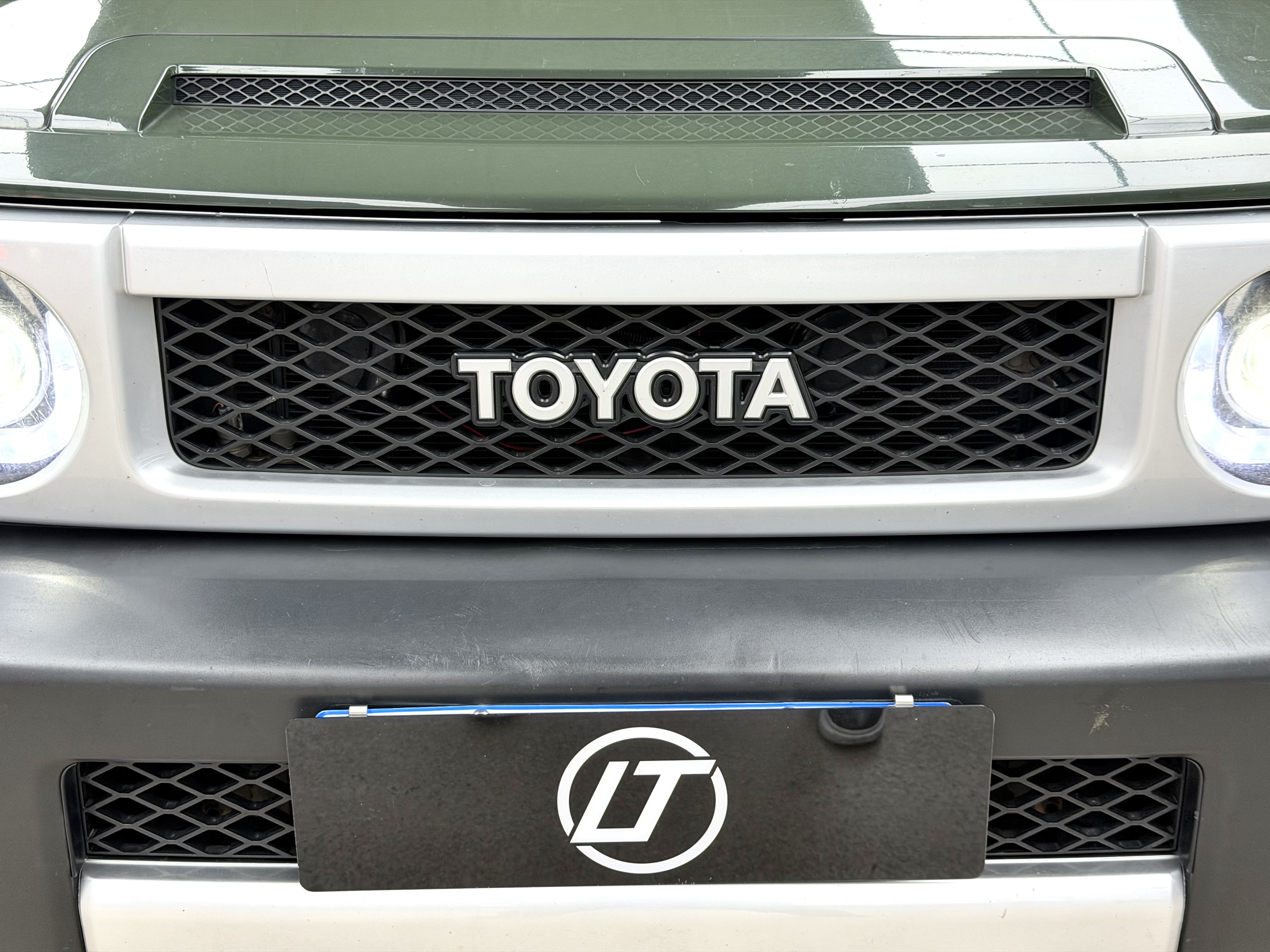 Toyota FJ Cruiser 2011 car image #6