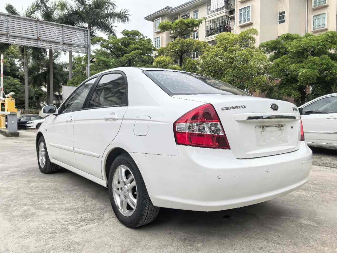 起亚 赛拉图 2008 汽车图片 #6