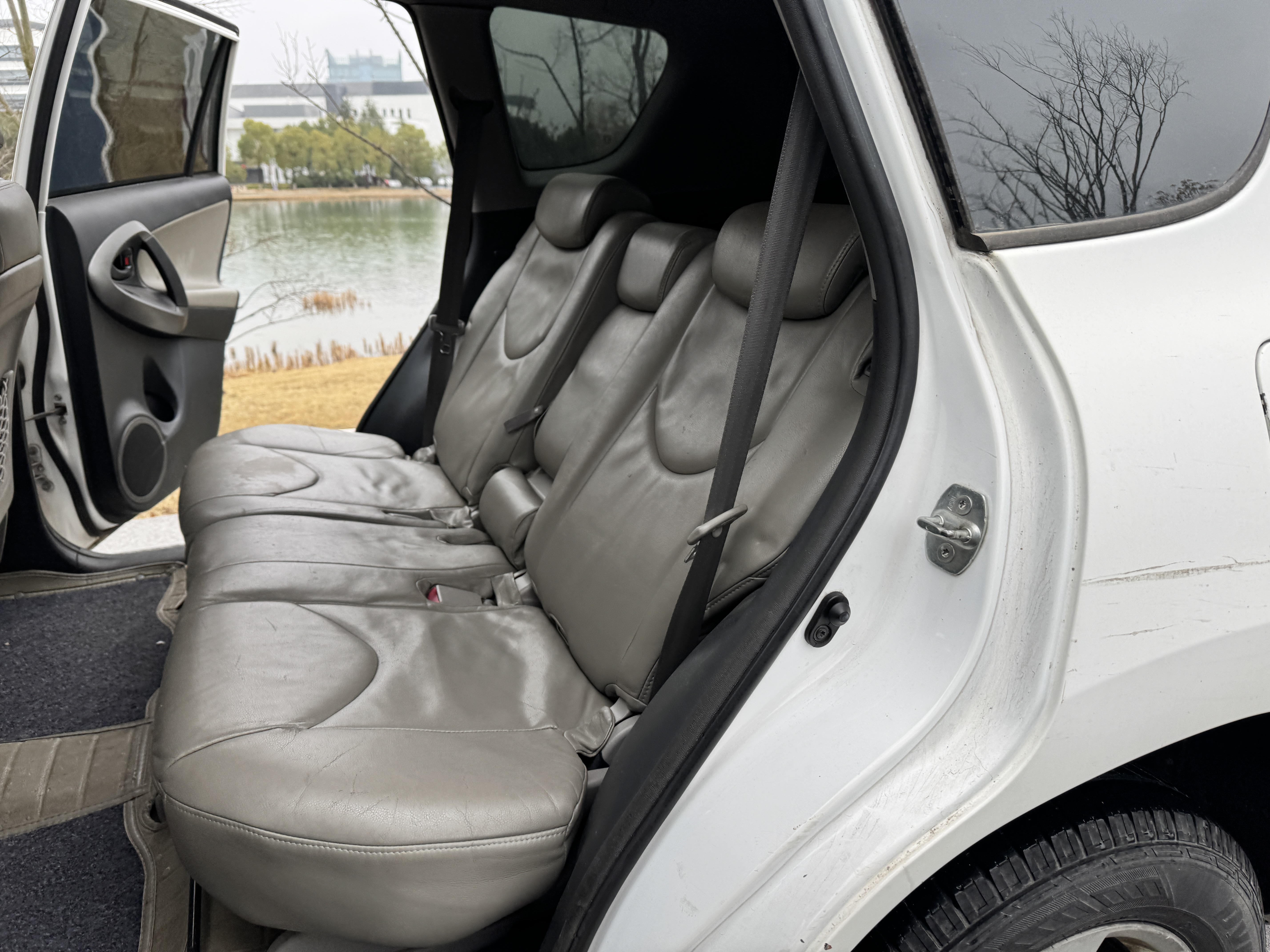 Toyota RAV4 2011 #6 Toyota RAV4 2011 immagine di auto #6