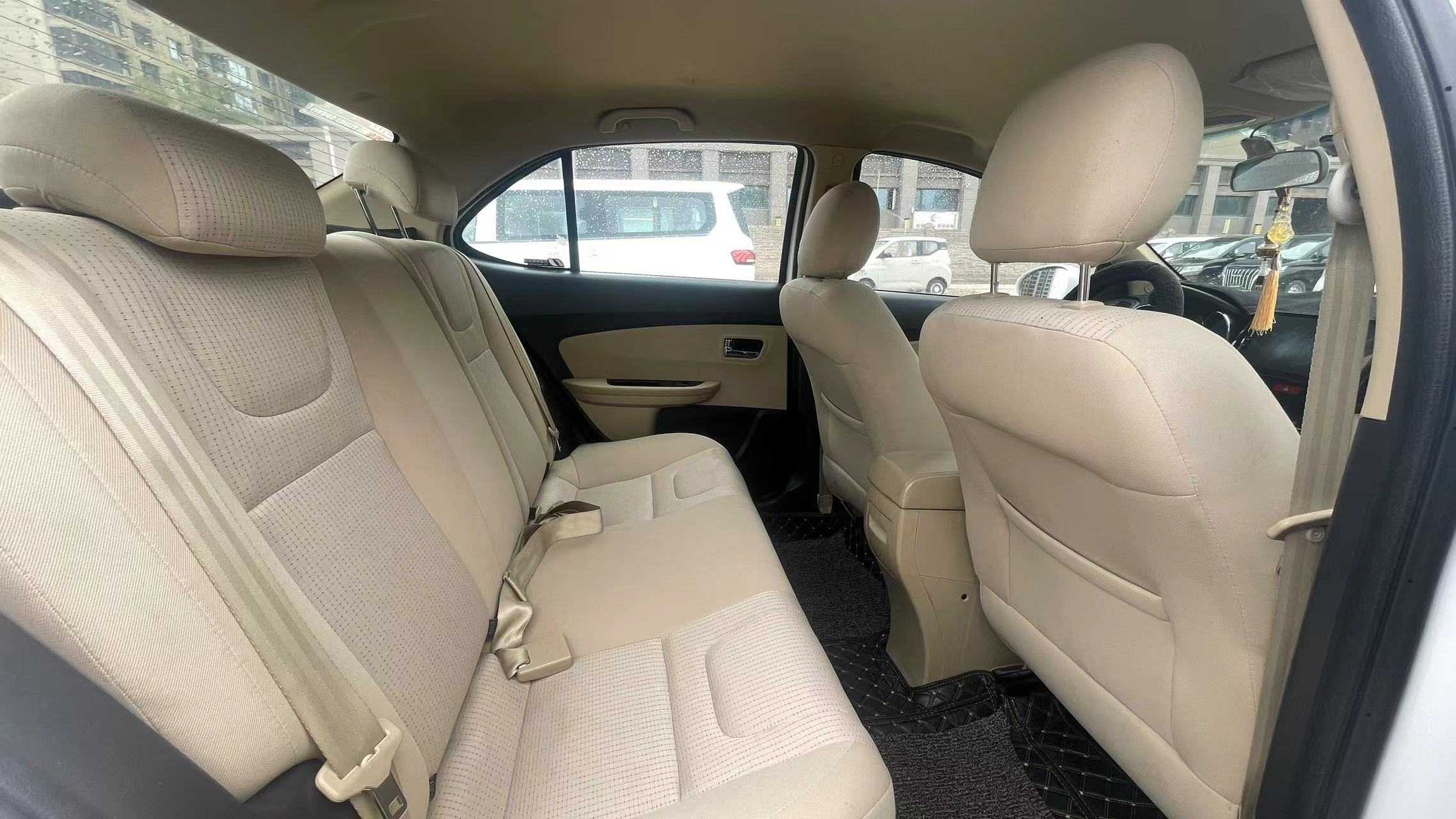 Chery E3 2015 car image #6