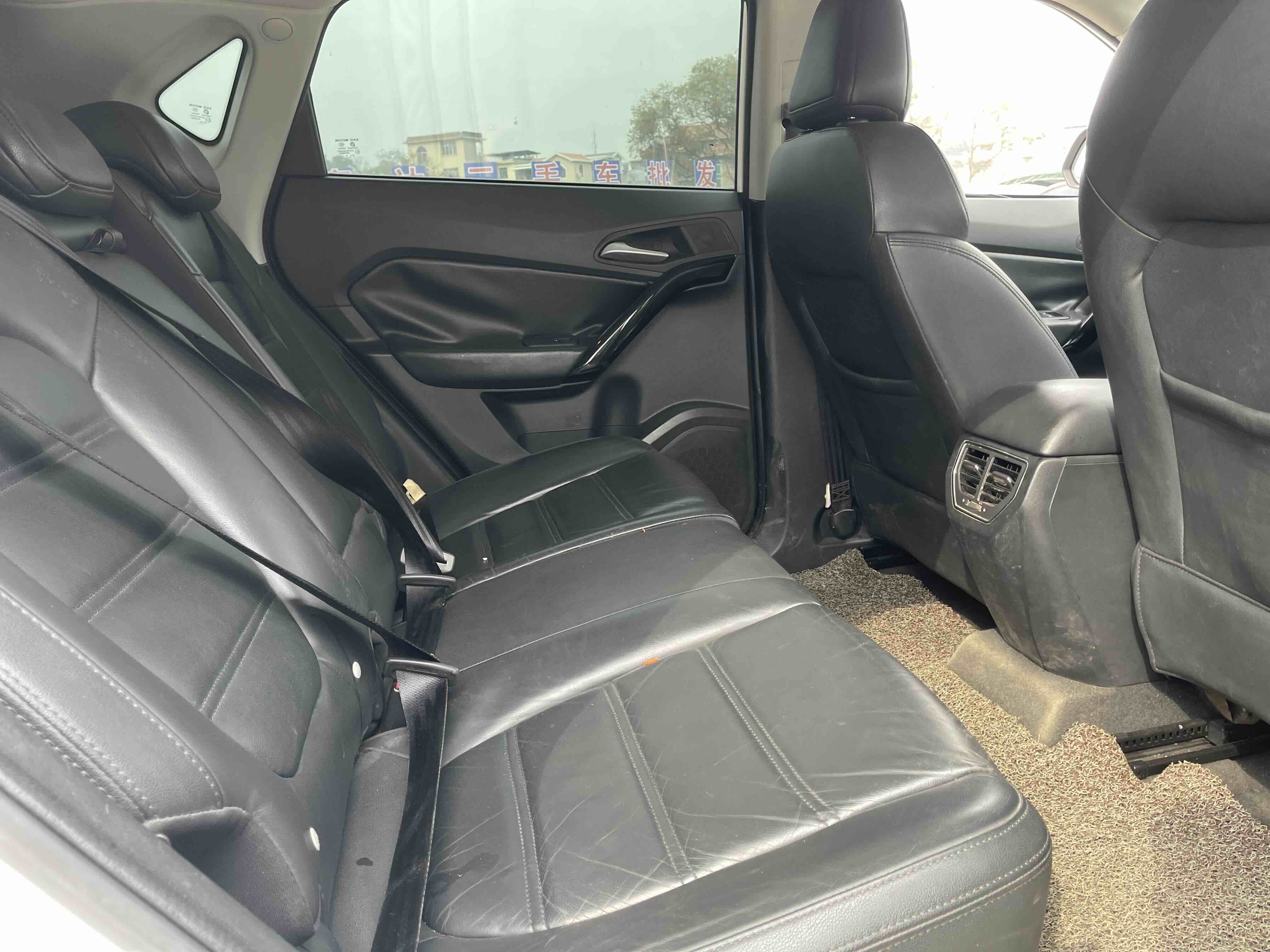 MG GS 2015 car image #6