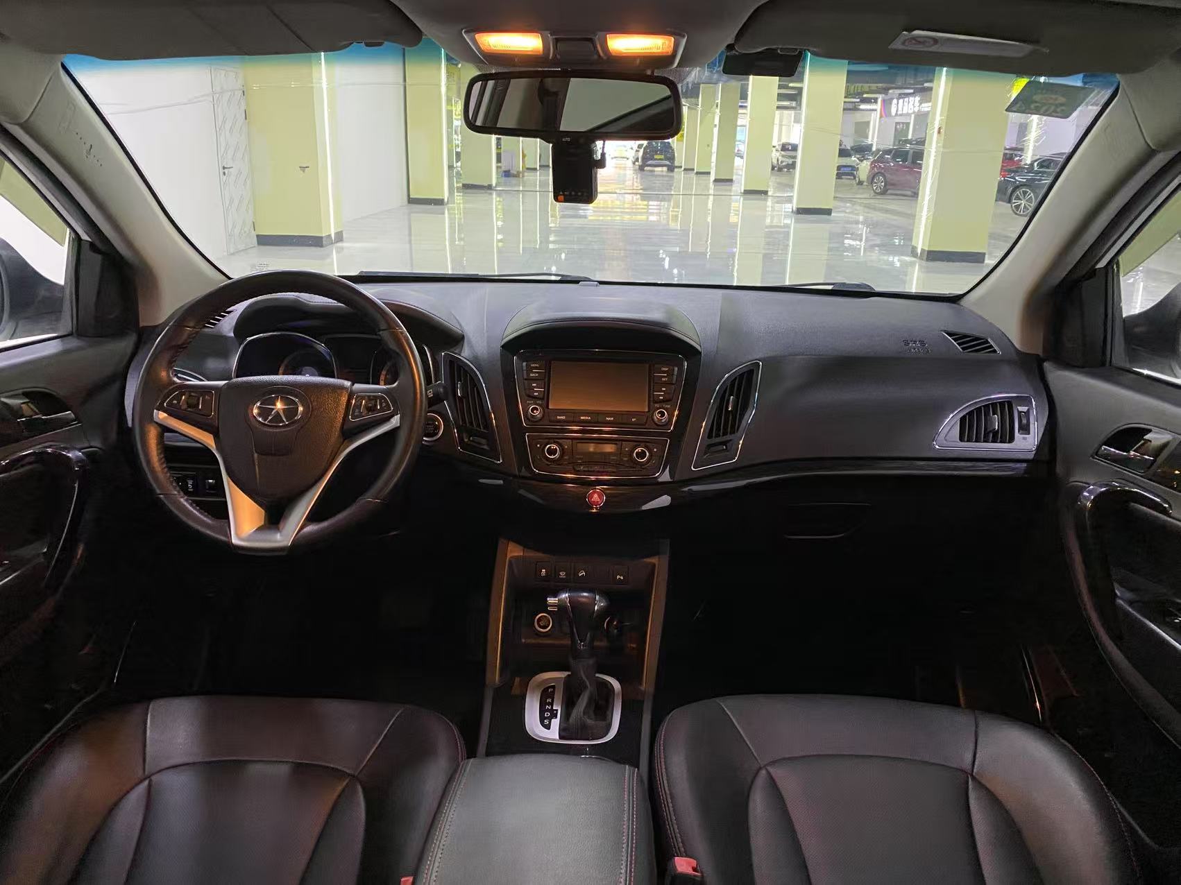 JAC 2016 #6 JAC 2016 car image #6