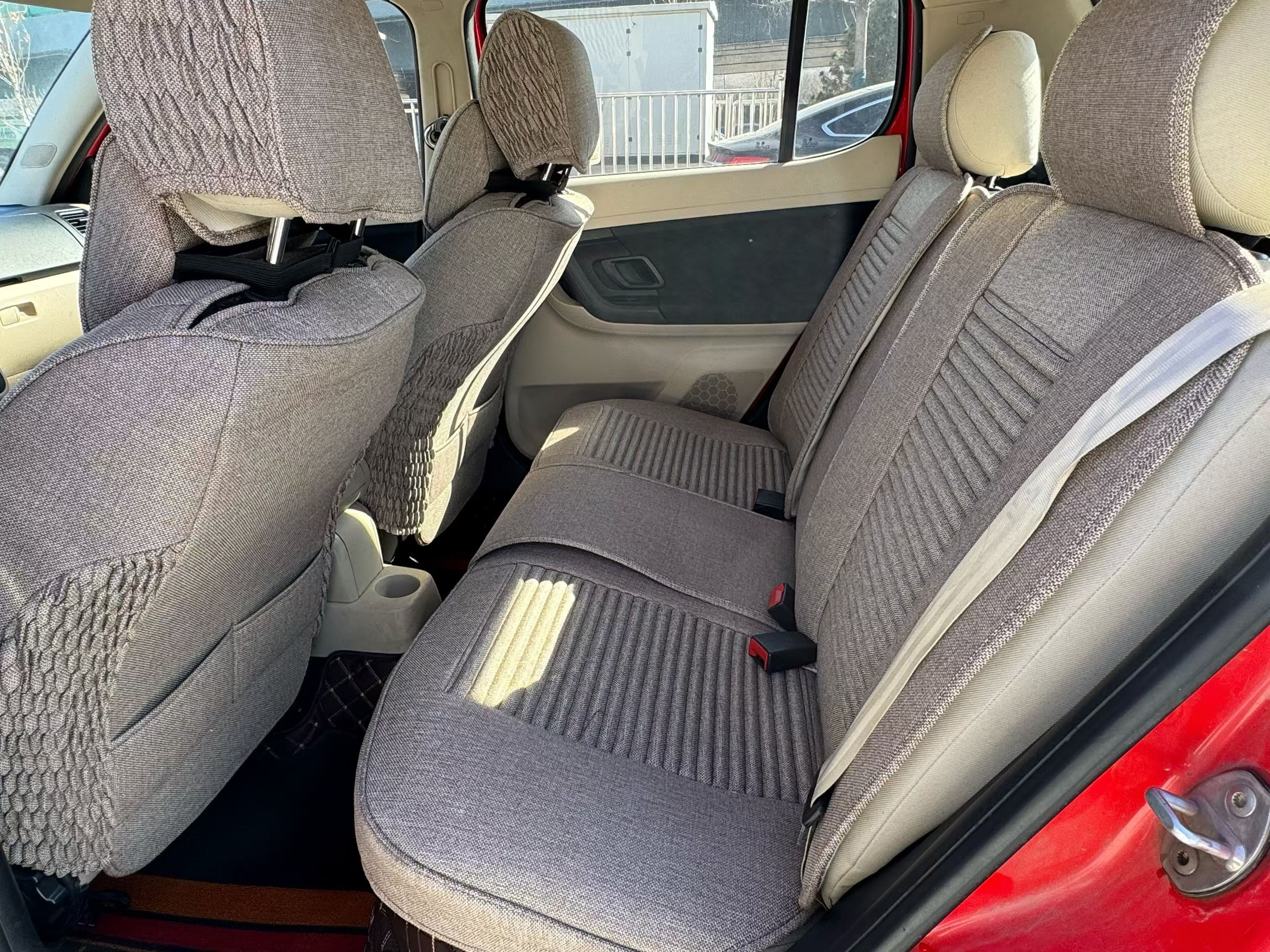 Skoda Fabia 2015 изображение автомобиля #6