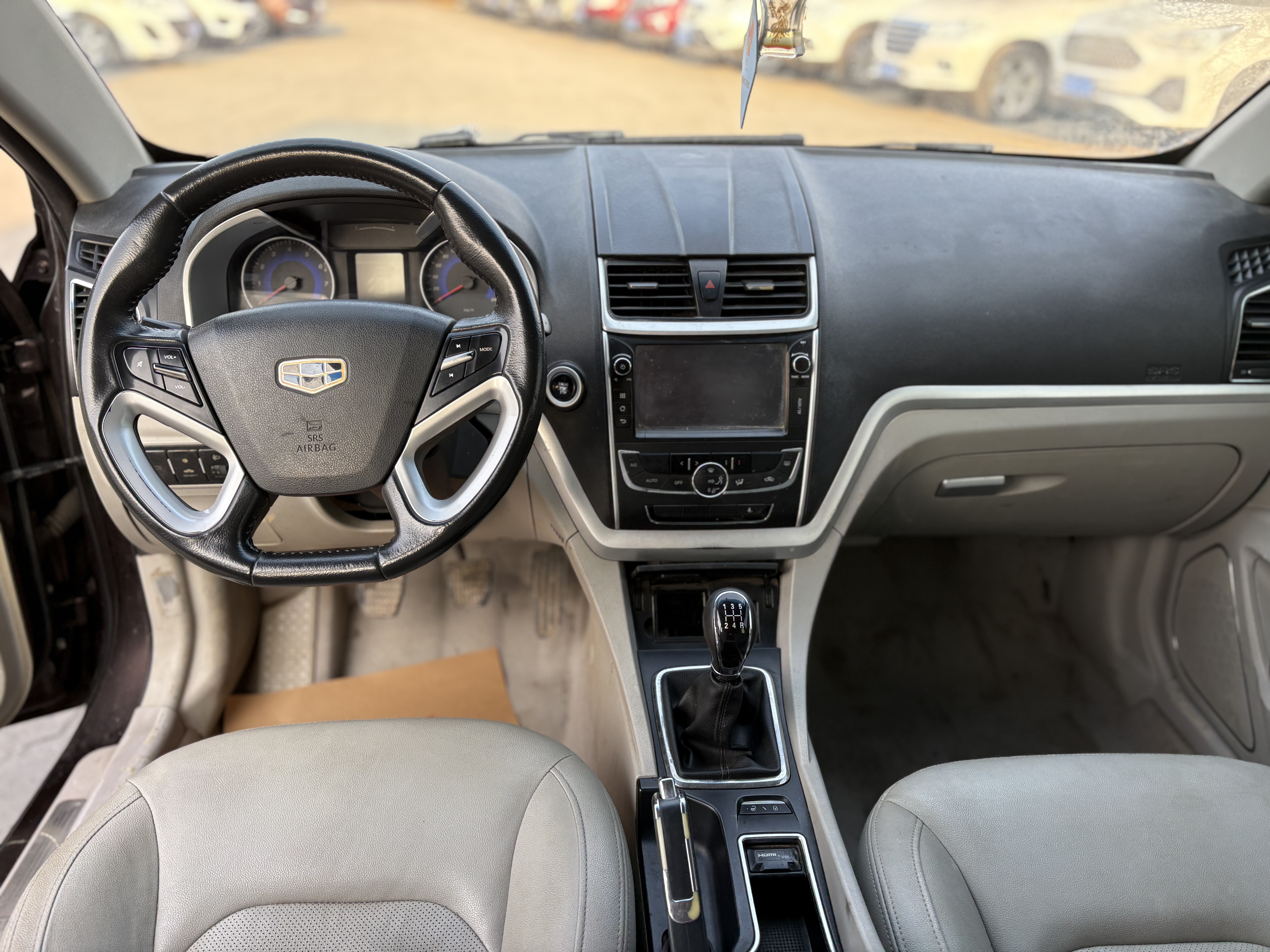 GEELY Emgrand 2015 #6 GEELY Emgrand 2015 car image #6