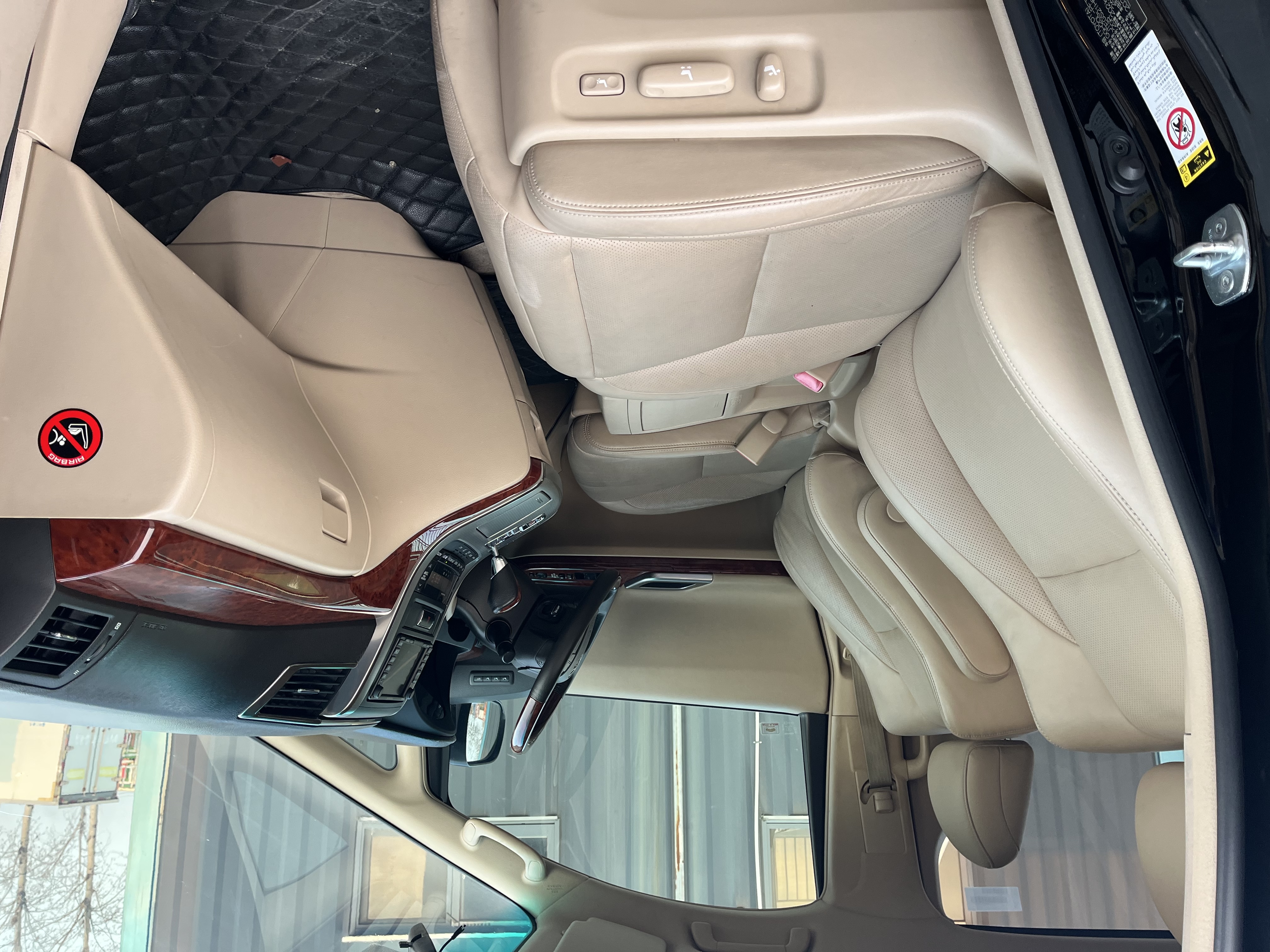 Toyota Alphard 2011 car image #6