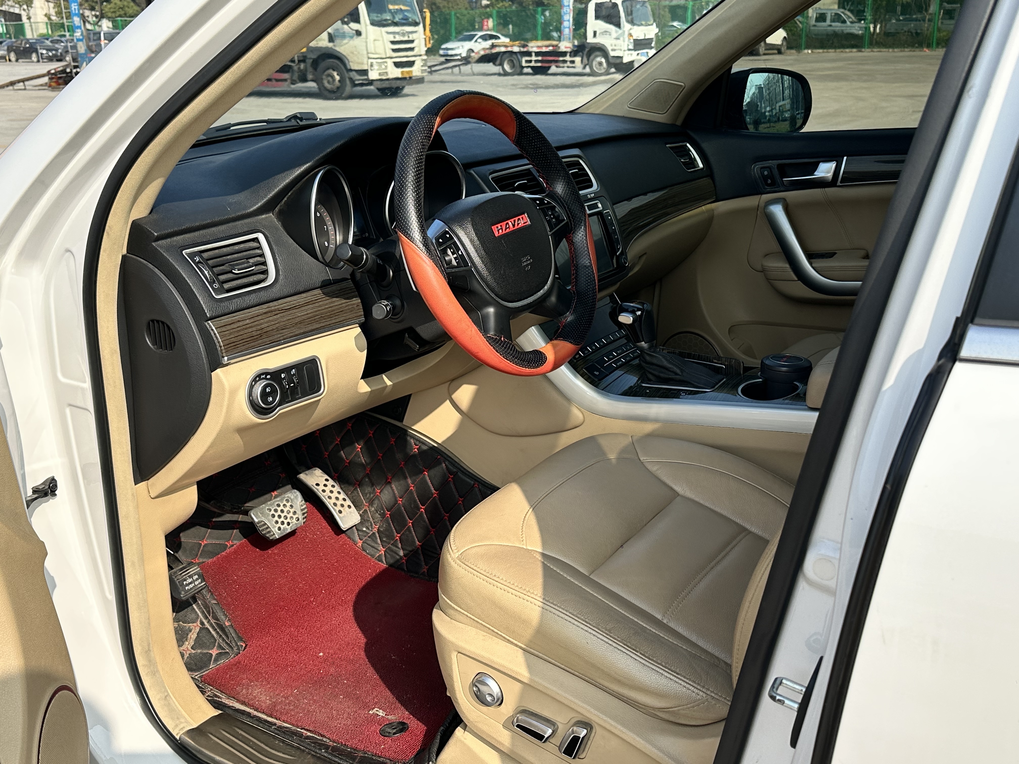 Haval H8 2015 صورة سيارة #6