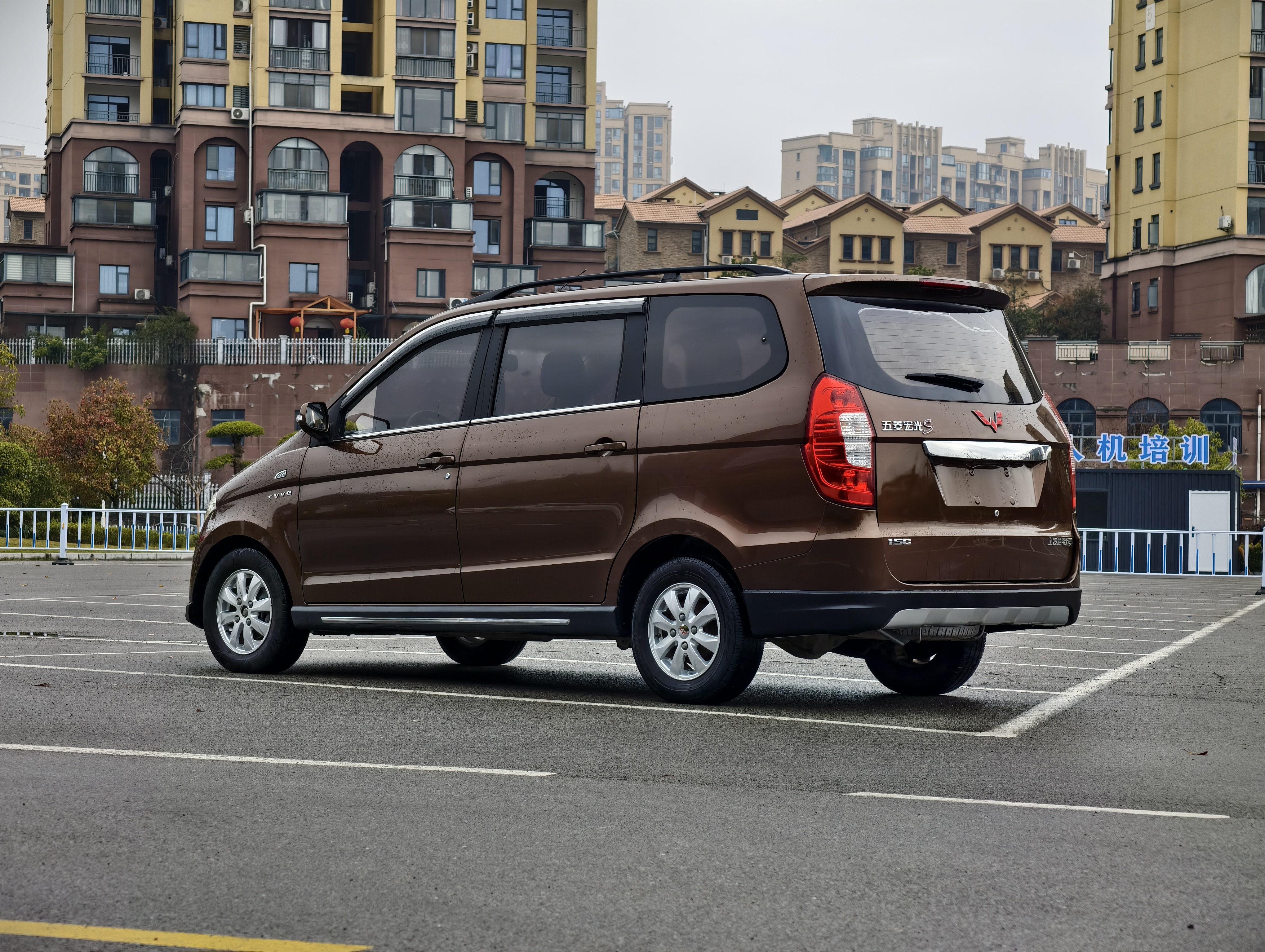 Wuling Hongguang 2015 car image #6