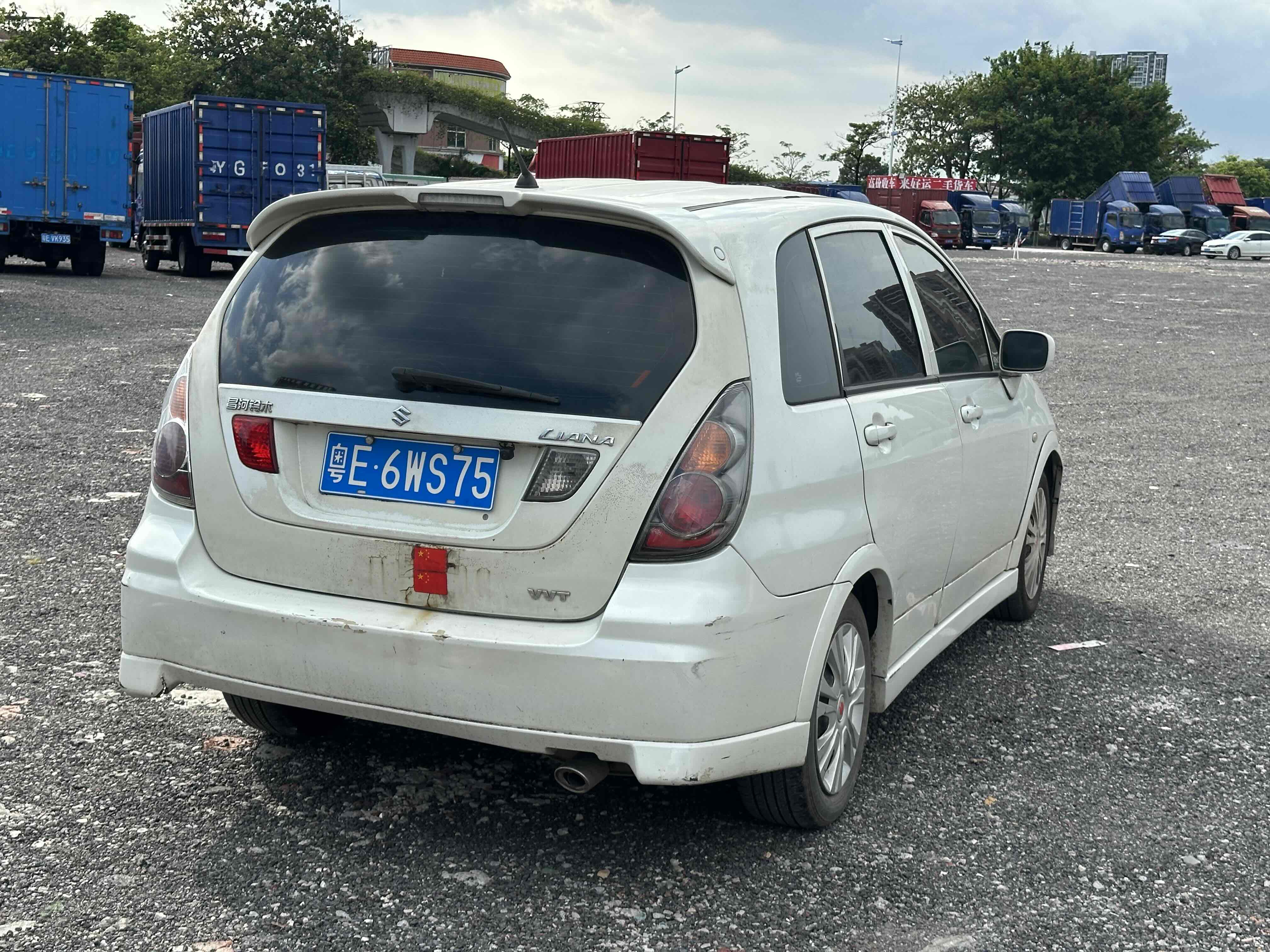 Suzuki Liana 2014 изображение автомобиля #6