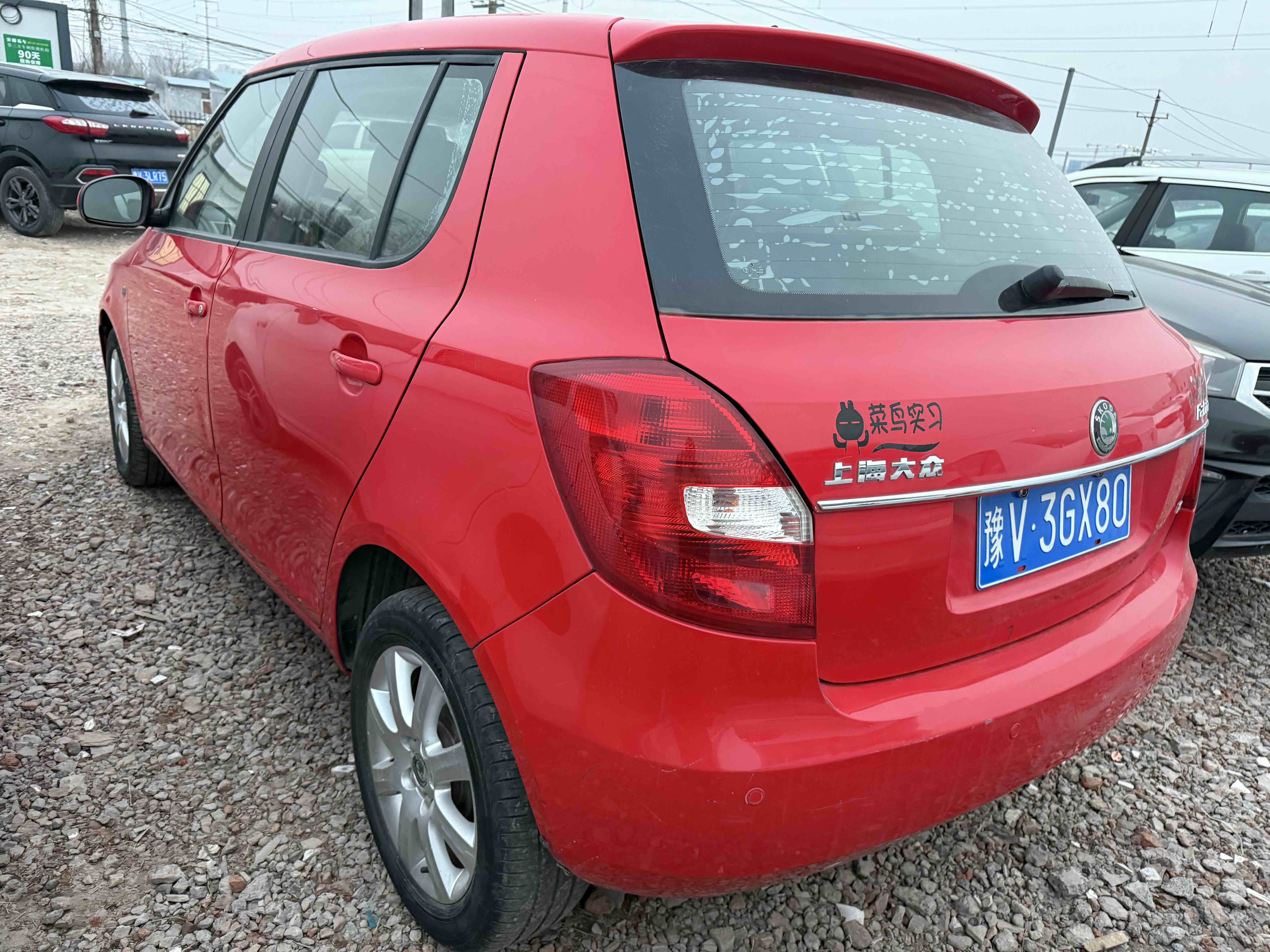 Skoda Fabia 2011 изображение автомобиля #6