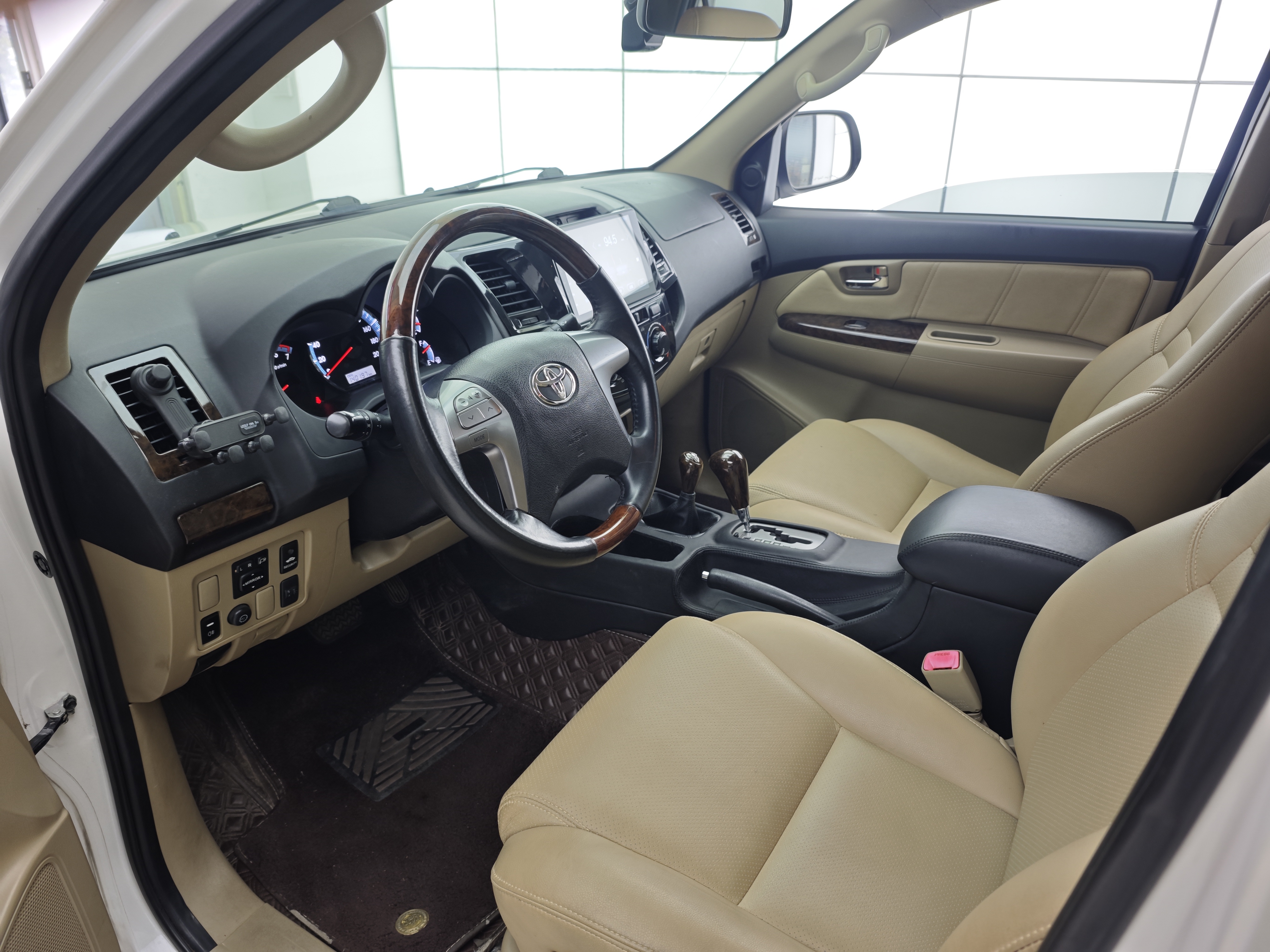 丰田 Fortuner 2017 汽车图片 #6