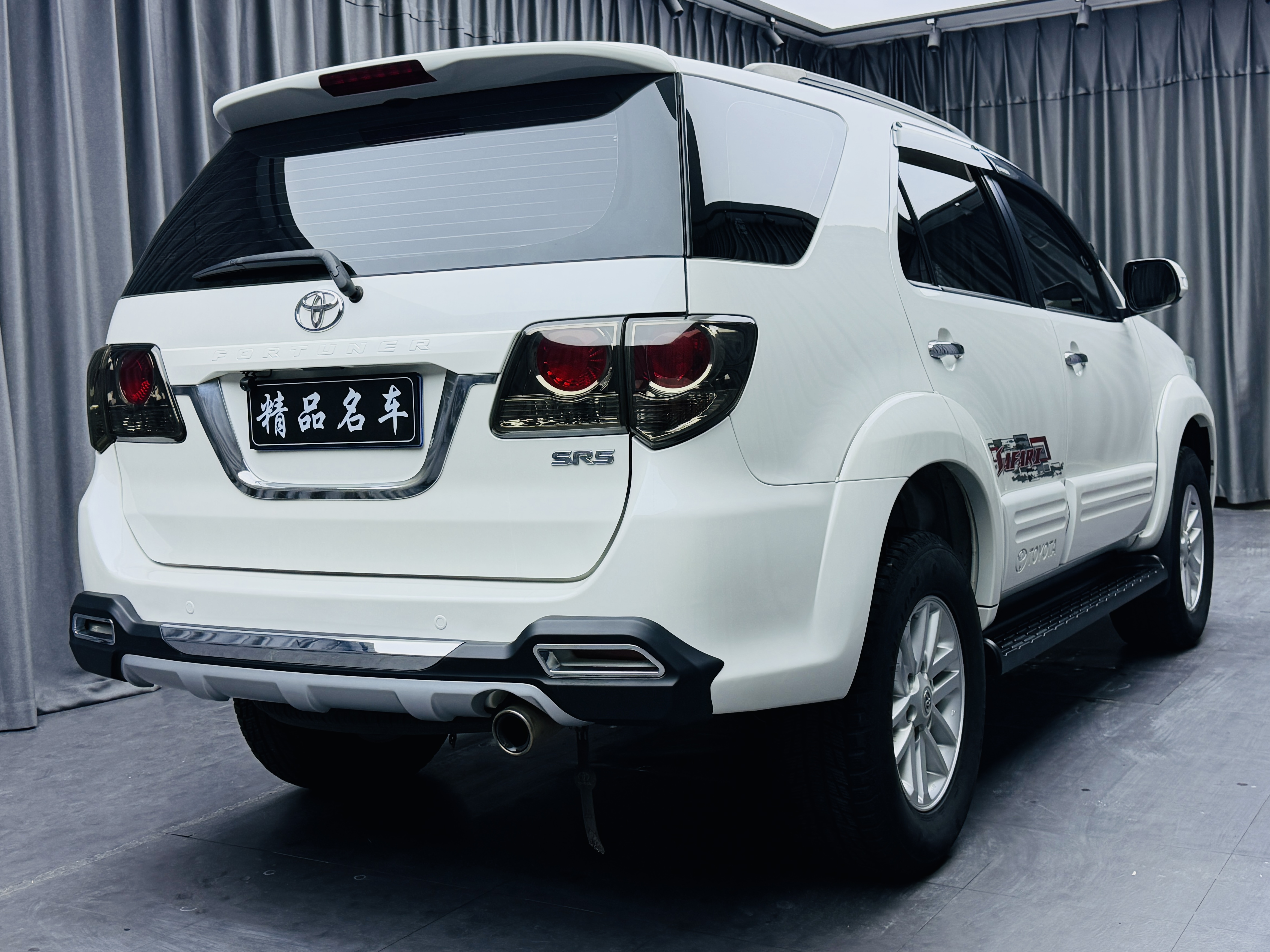 Toyota Fortuner 2016 car image #6