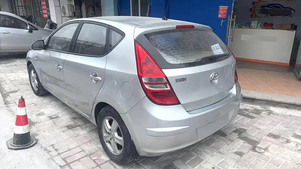 Hyundai i30 2012 #6 Hyundai i30 2012 car image #6