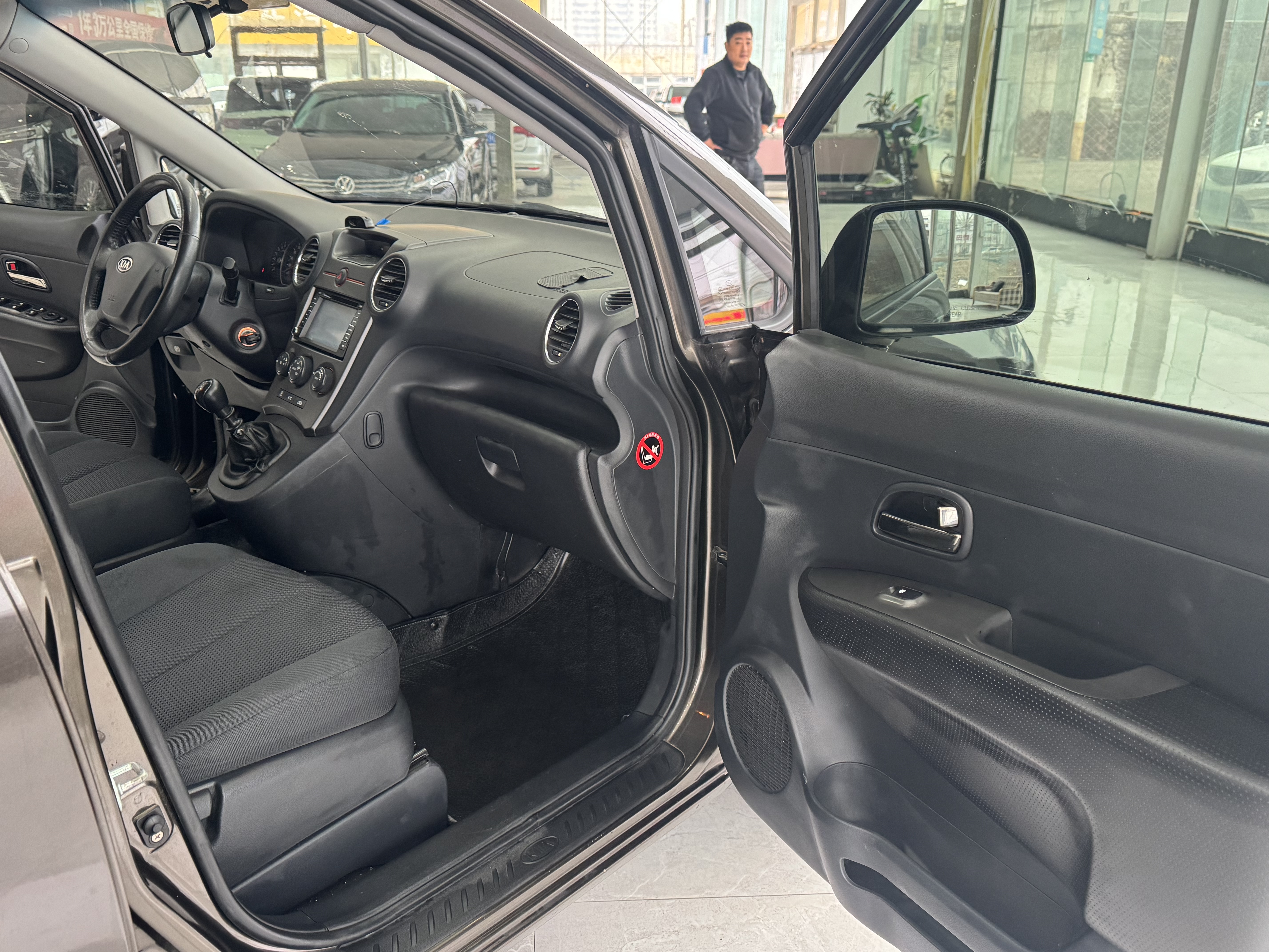 起亚 佳乐 2012 汽车图片 #6