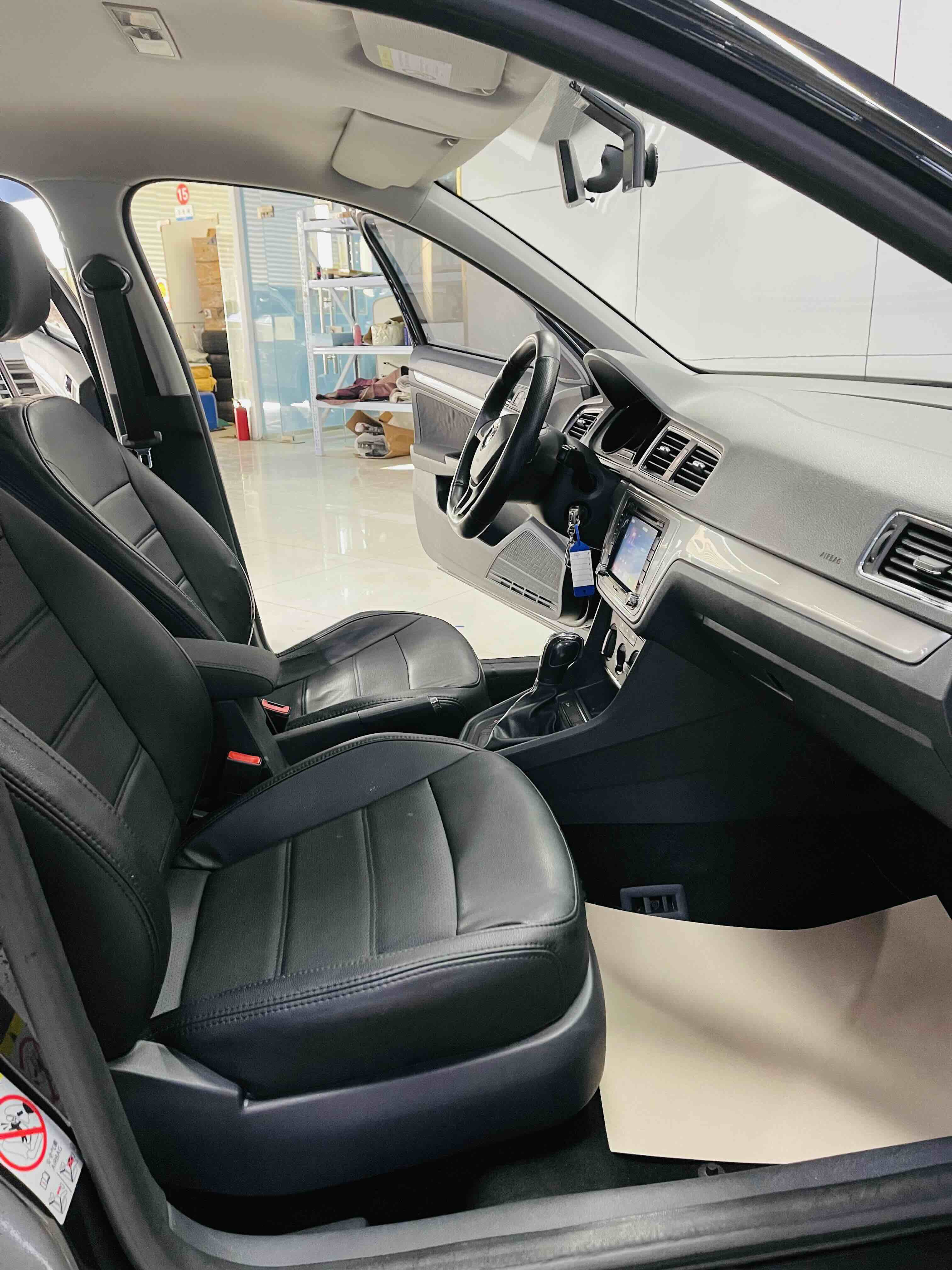 Volkswagen Lavida 2016 car image #6