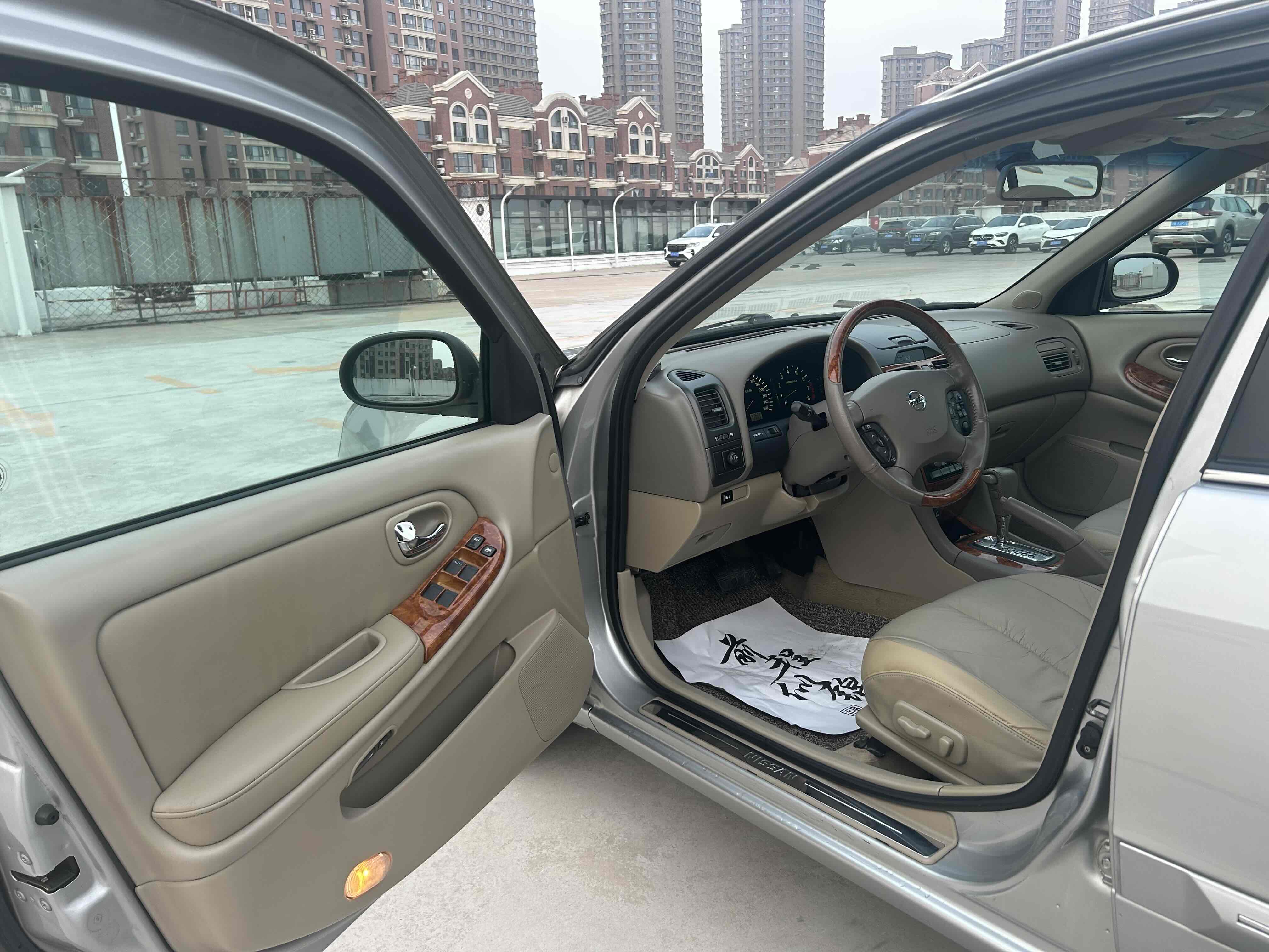 日产 风度 2003 汽车图片 #6