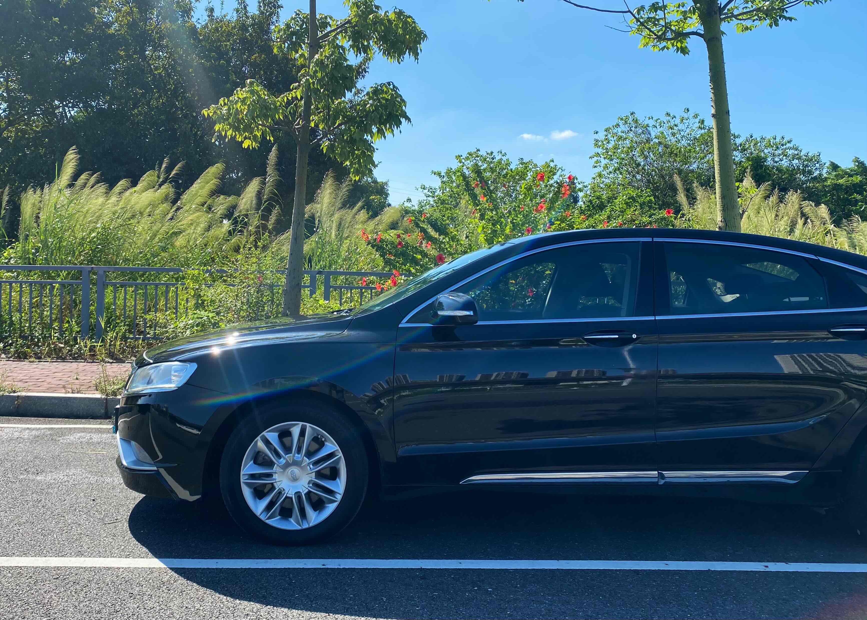 GEELY Ulion 2016 immagine di auto #6