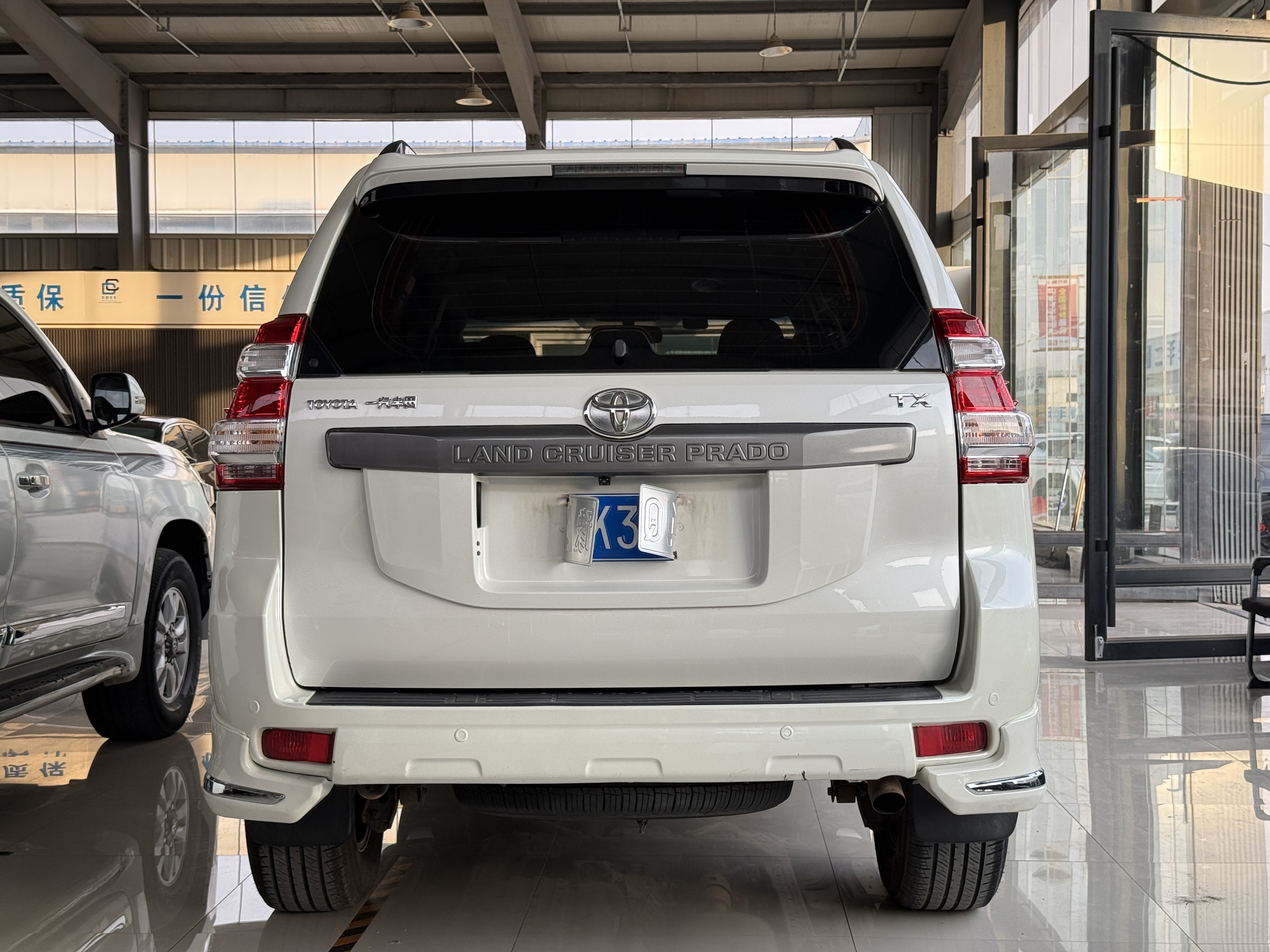 Toyota Land Cruiser Prado 2016 car image #6