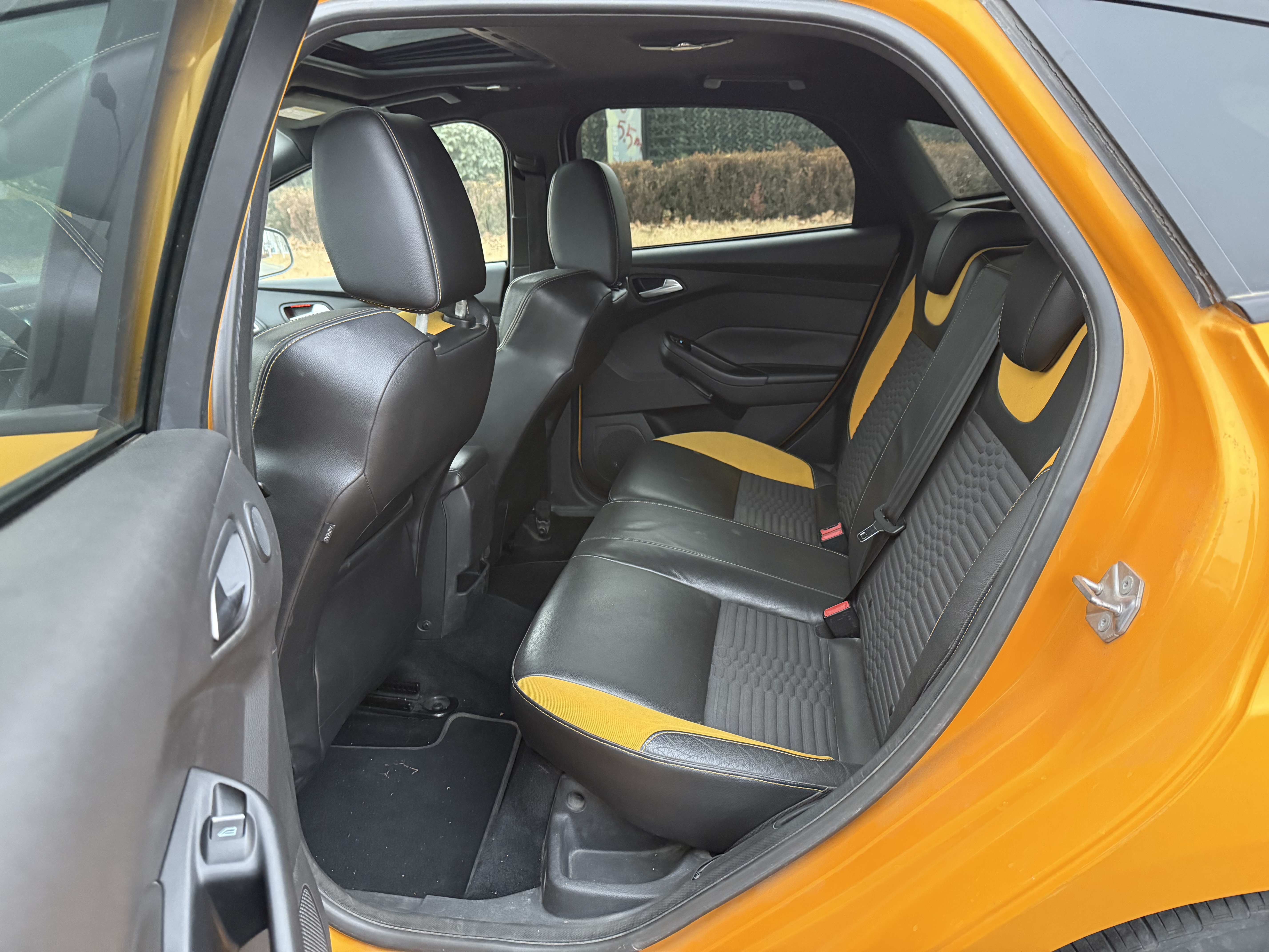 Ford Focus (Imported) 2016 car image #6