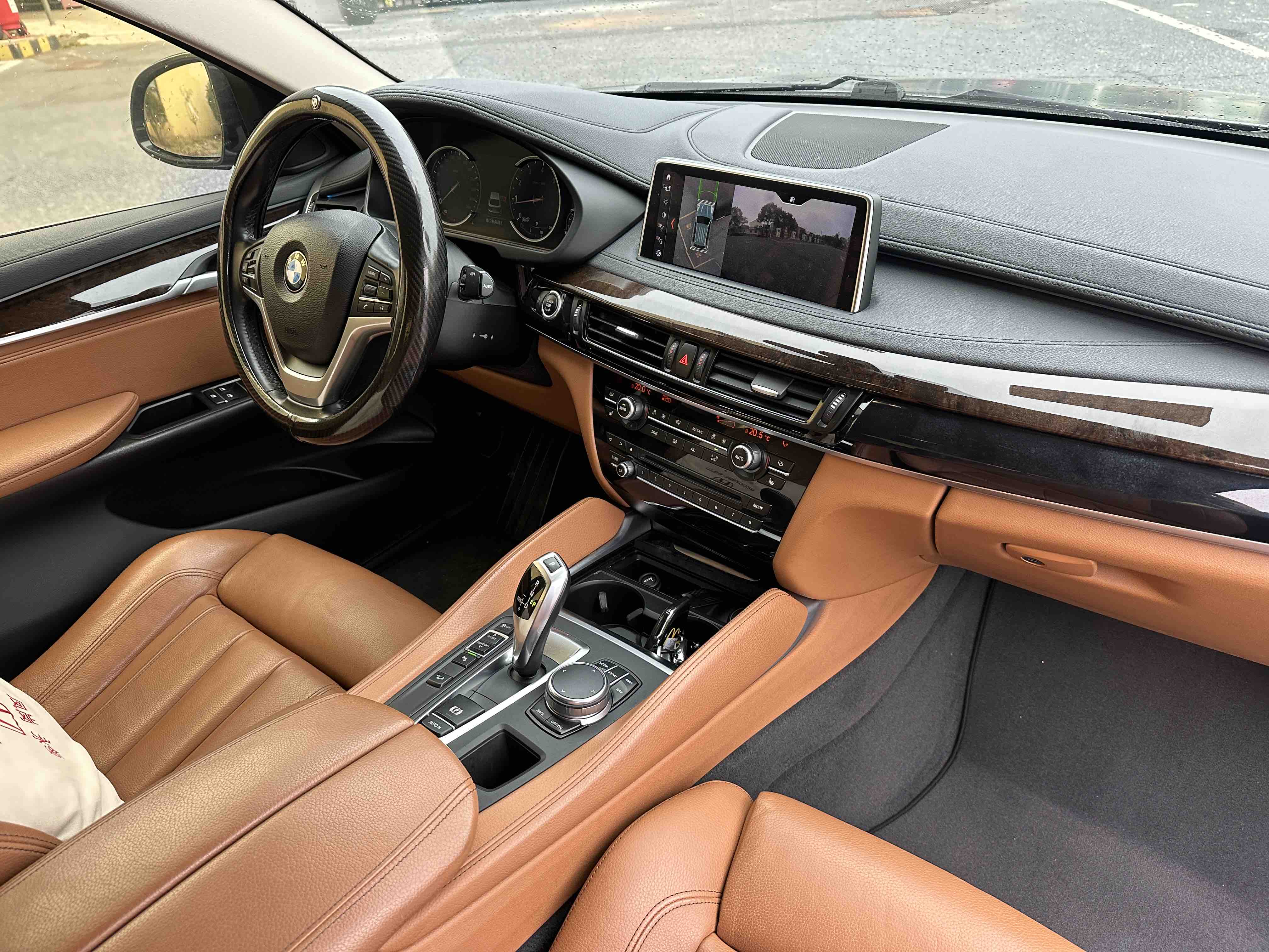 BMW X6 2018 imagem de carro #6