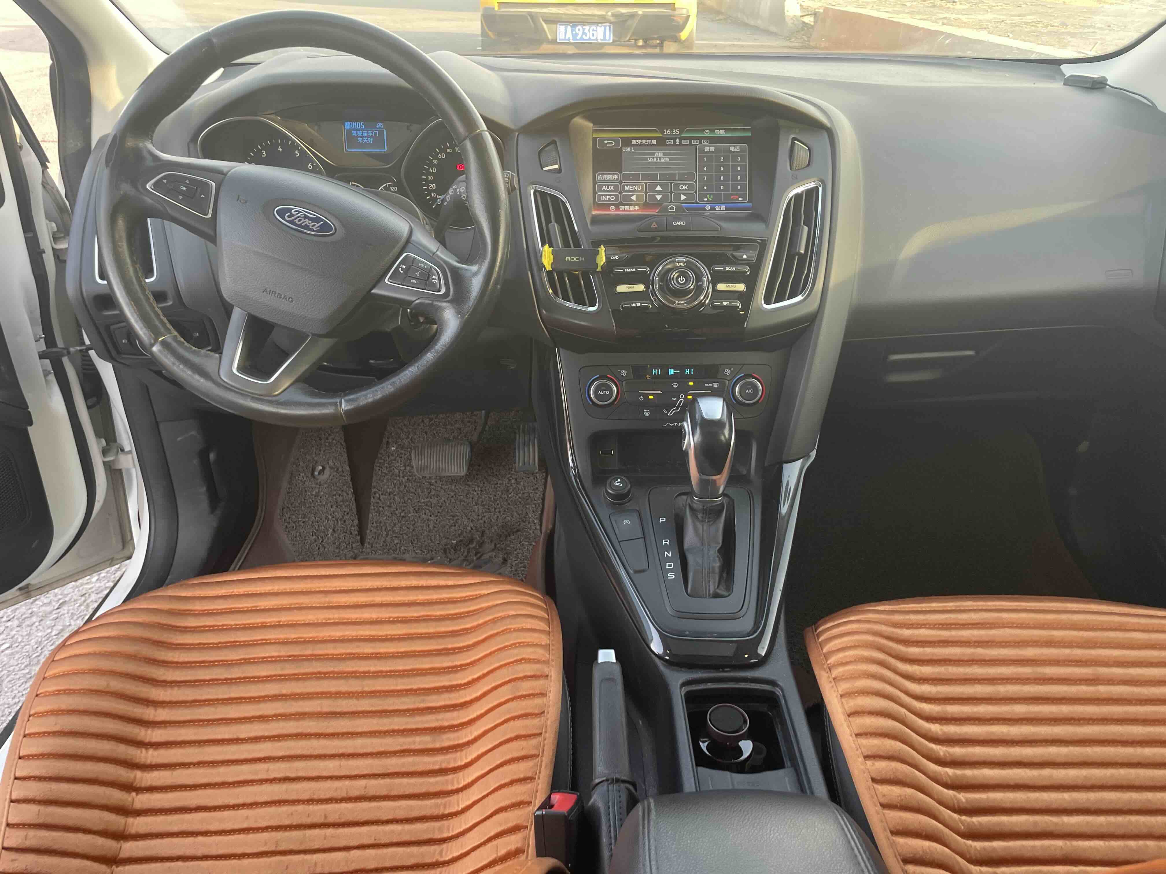 Ford Focus 2015 car image #6