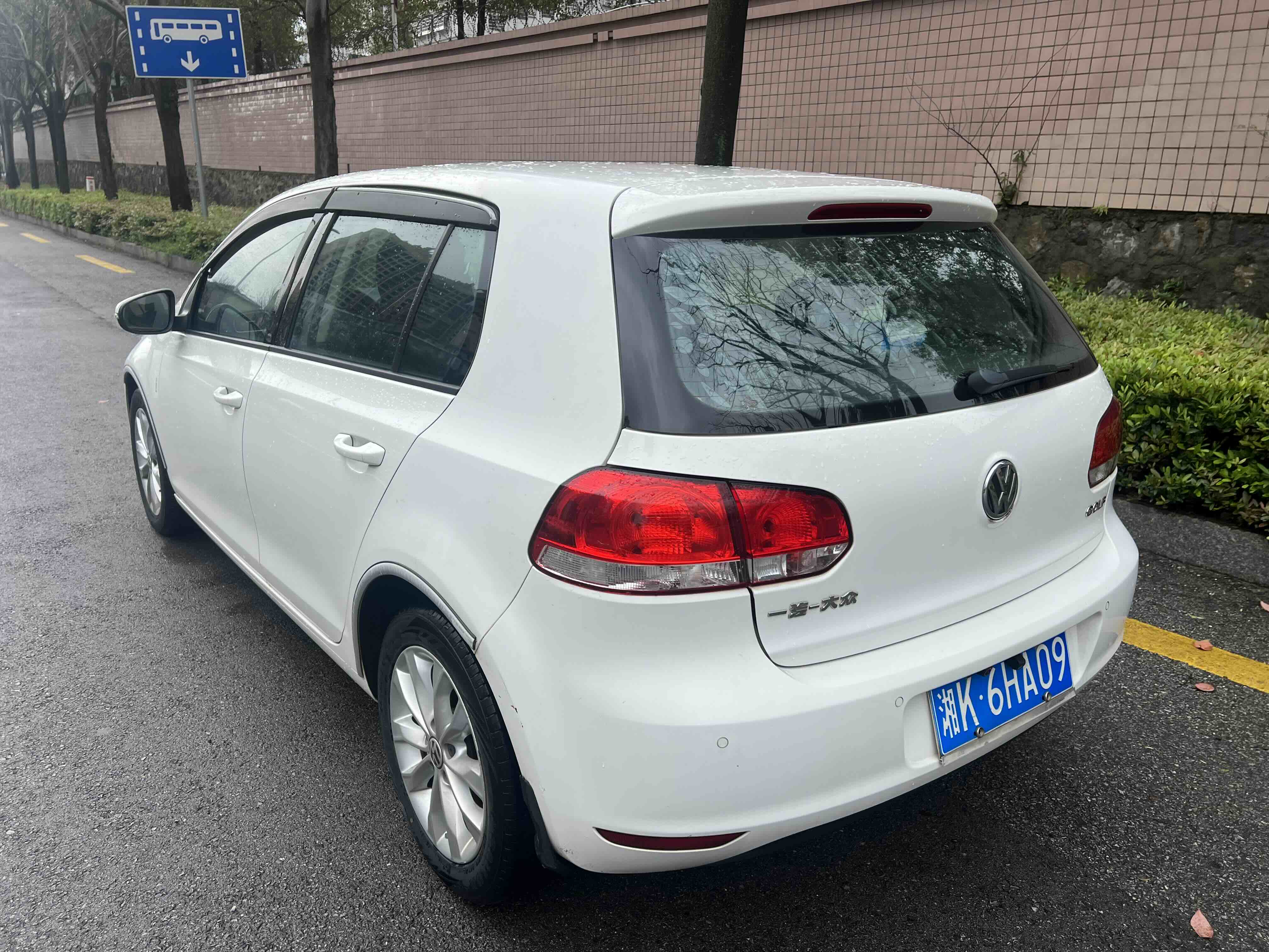Volkswagen Golf 2014 car image #6