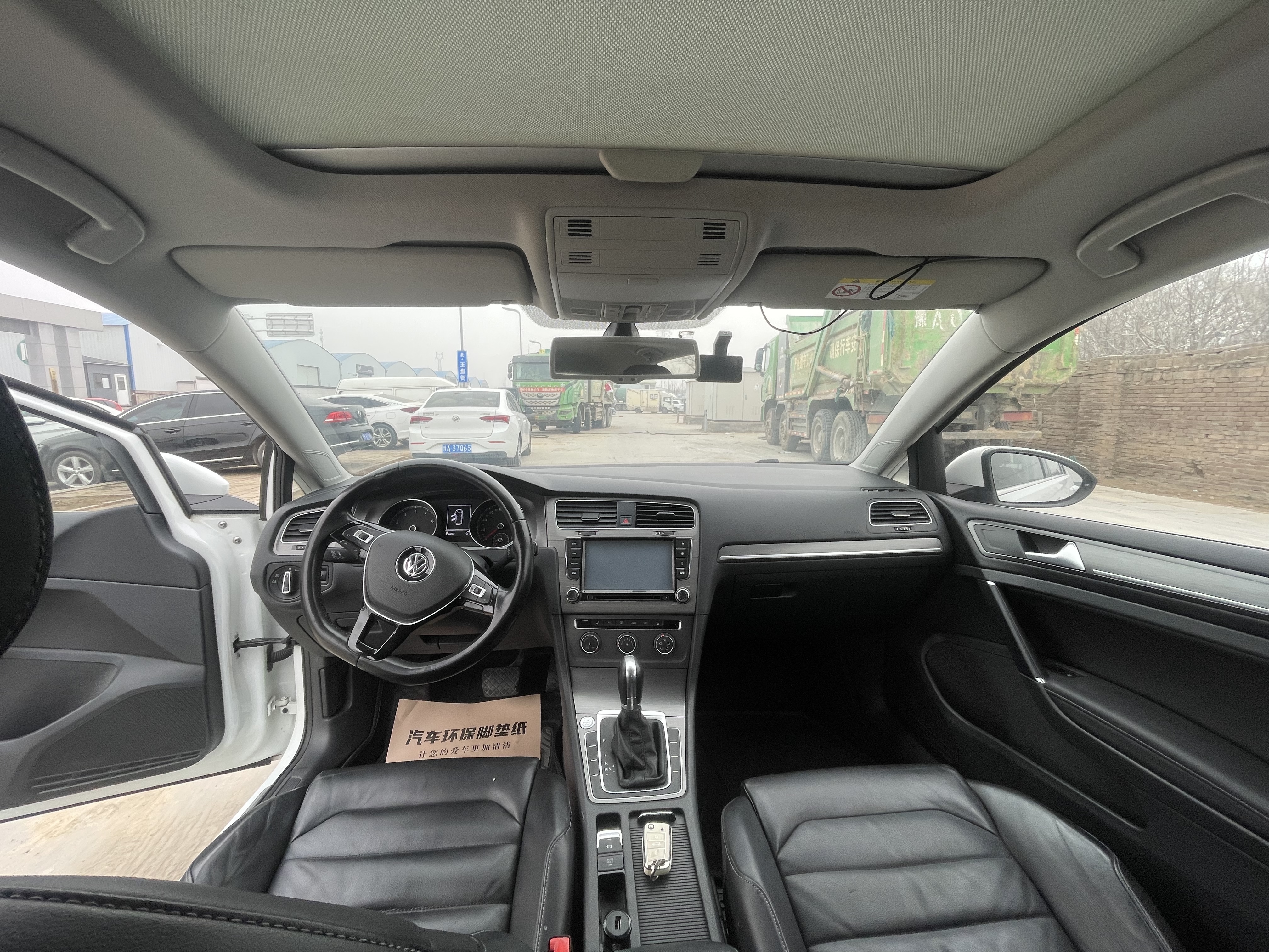 Volkswagen Golf 2016 car image #6