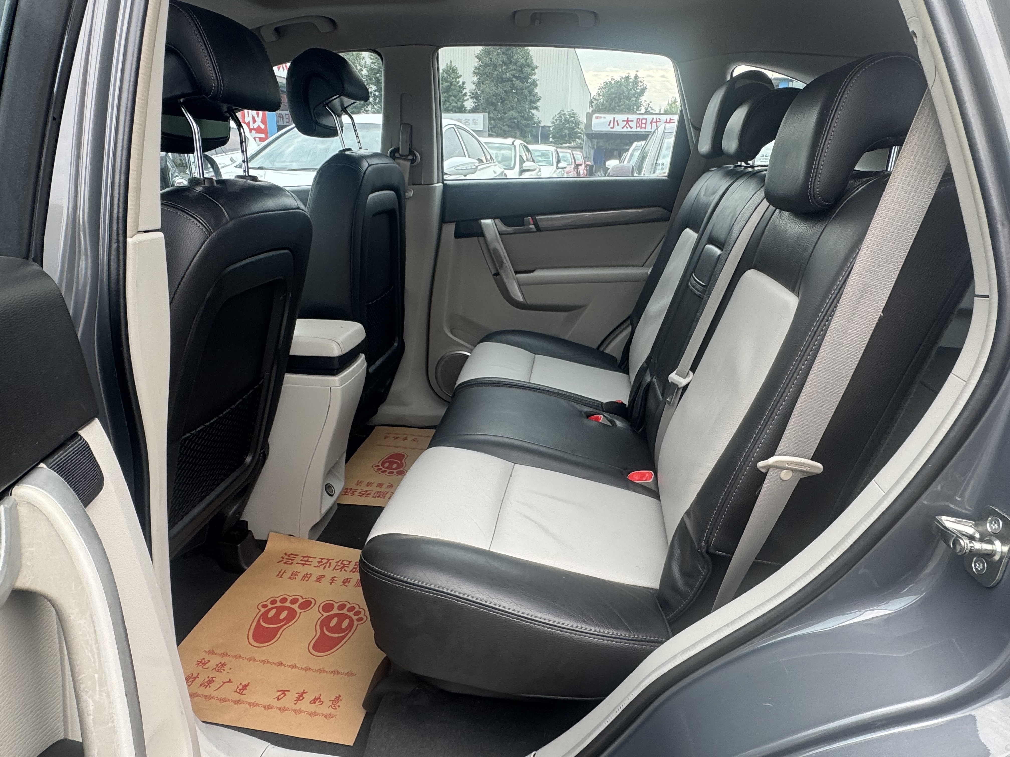 Chevrolet Captiva (Imported) 2011 car image #6