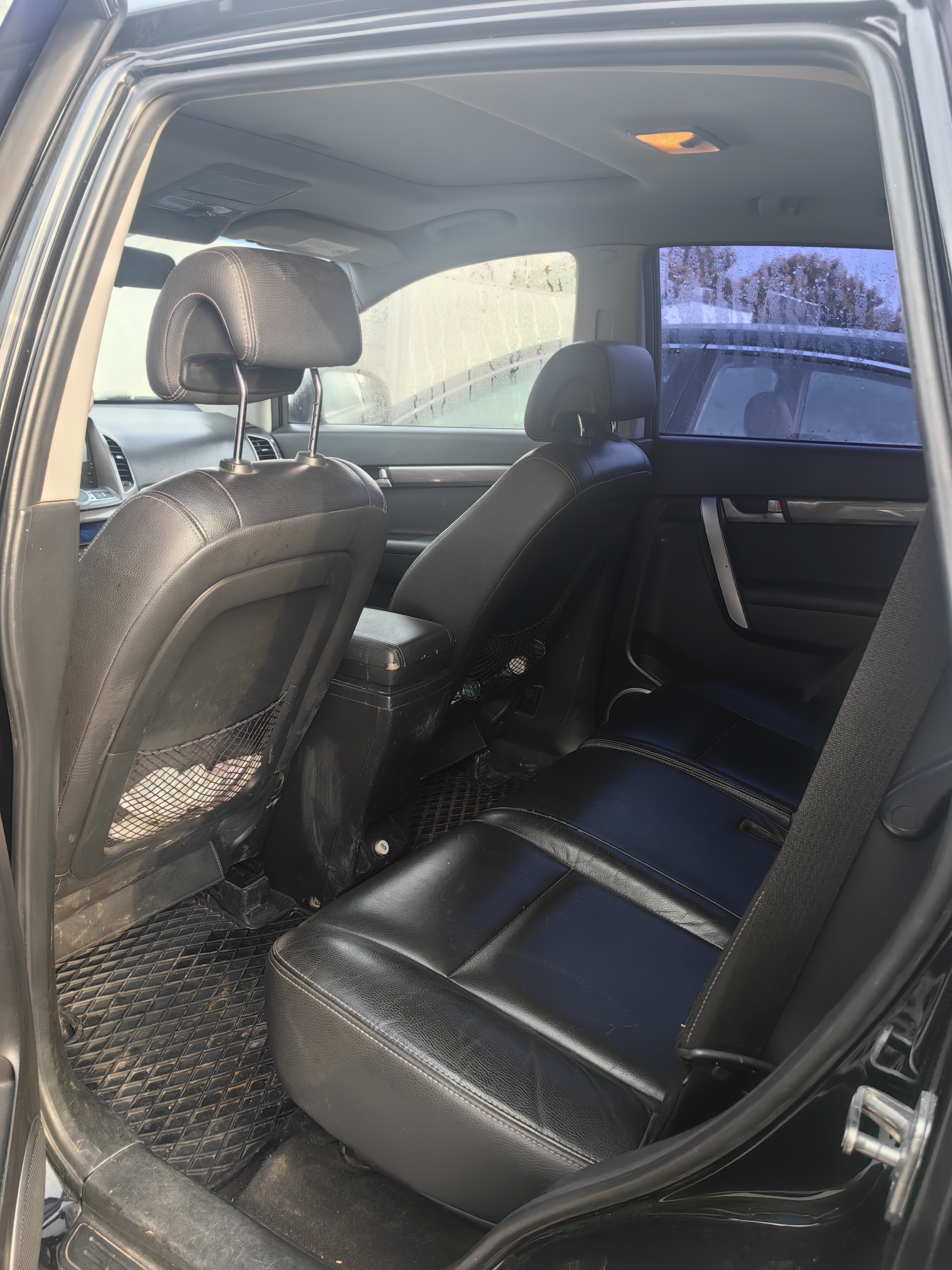 Chevrolet Captiva (Imported) 2011 car image #6