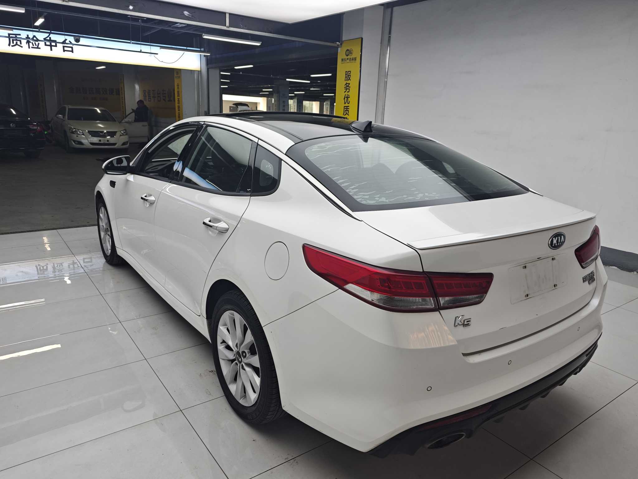 起亚 起亚K5 2017 汽车图片 #6