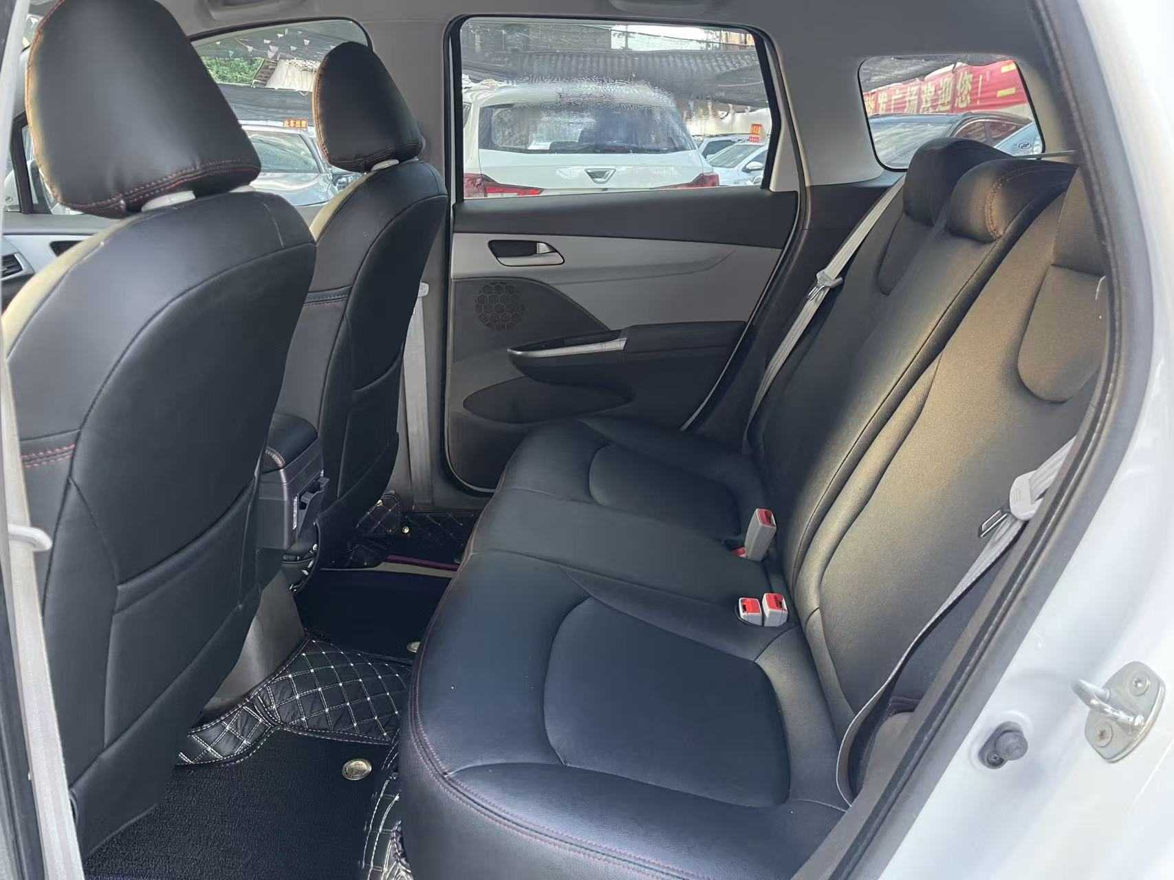 Chevrolet Lova RV 2016 car image #6