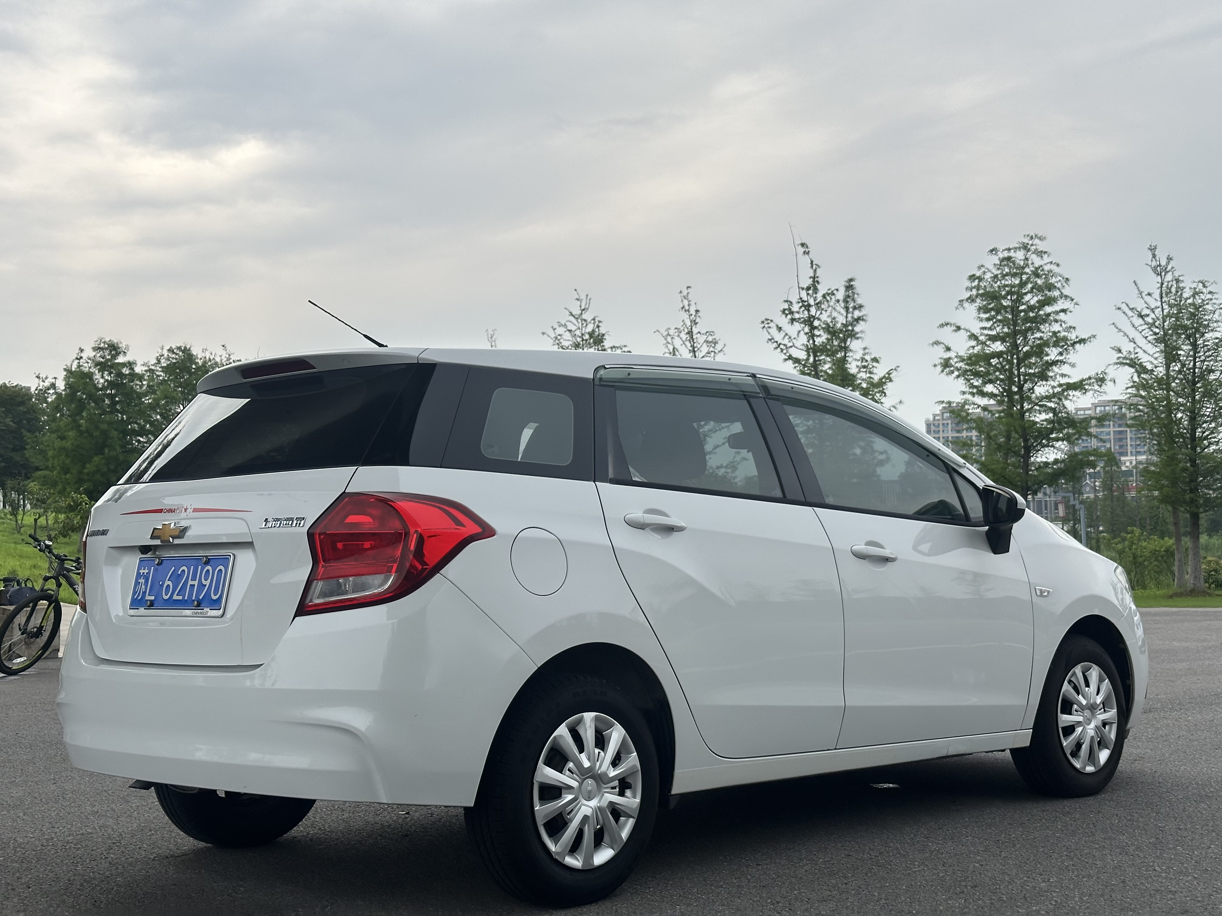 Chevrolet Lova RV 2016 car image #6