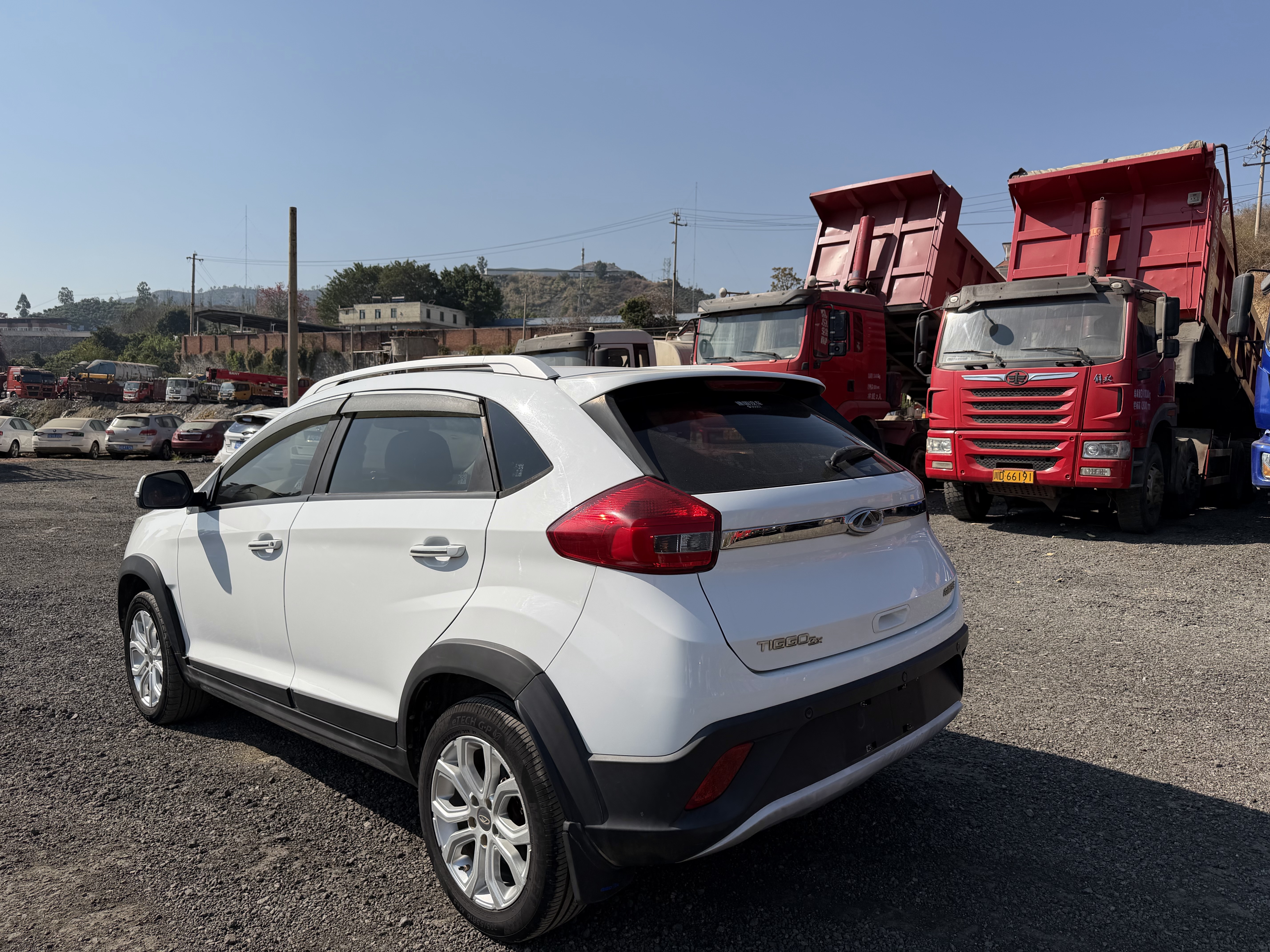 Tiggo 3 2017 #6 Tiggo 3 2017 car image #6