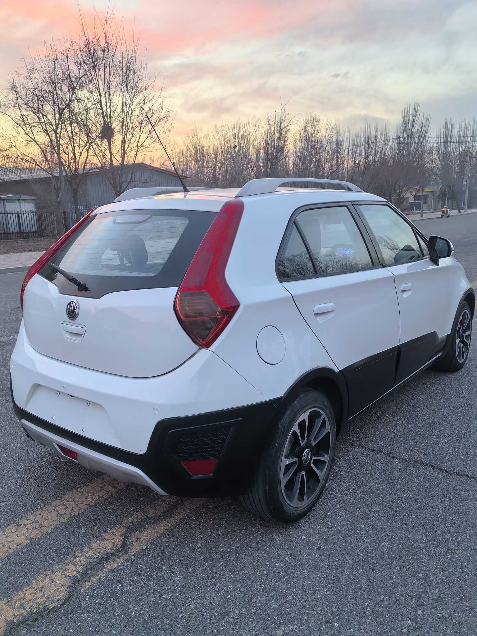 MG 3 SW 2016 car image #6