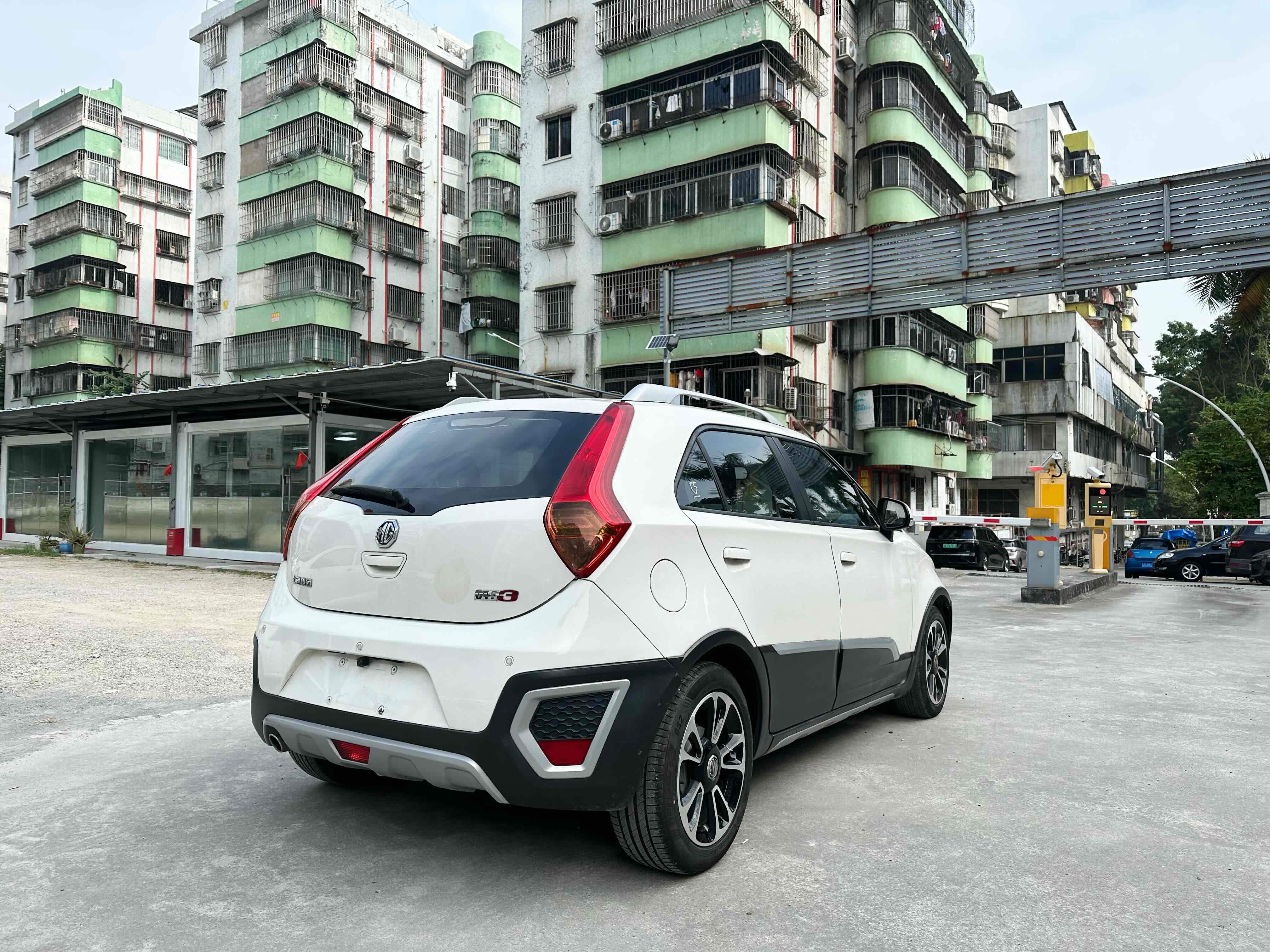 MG 3 SW 2016 car image #6