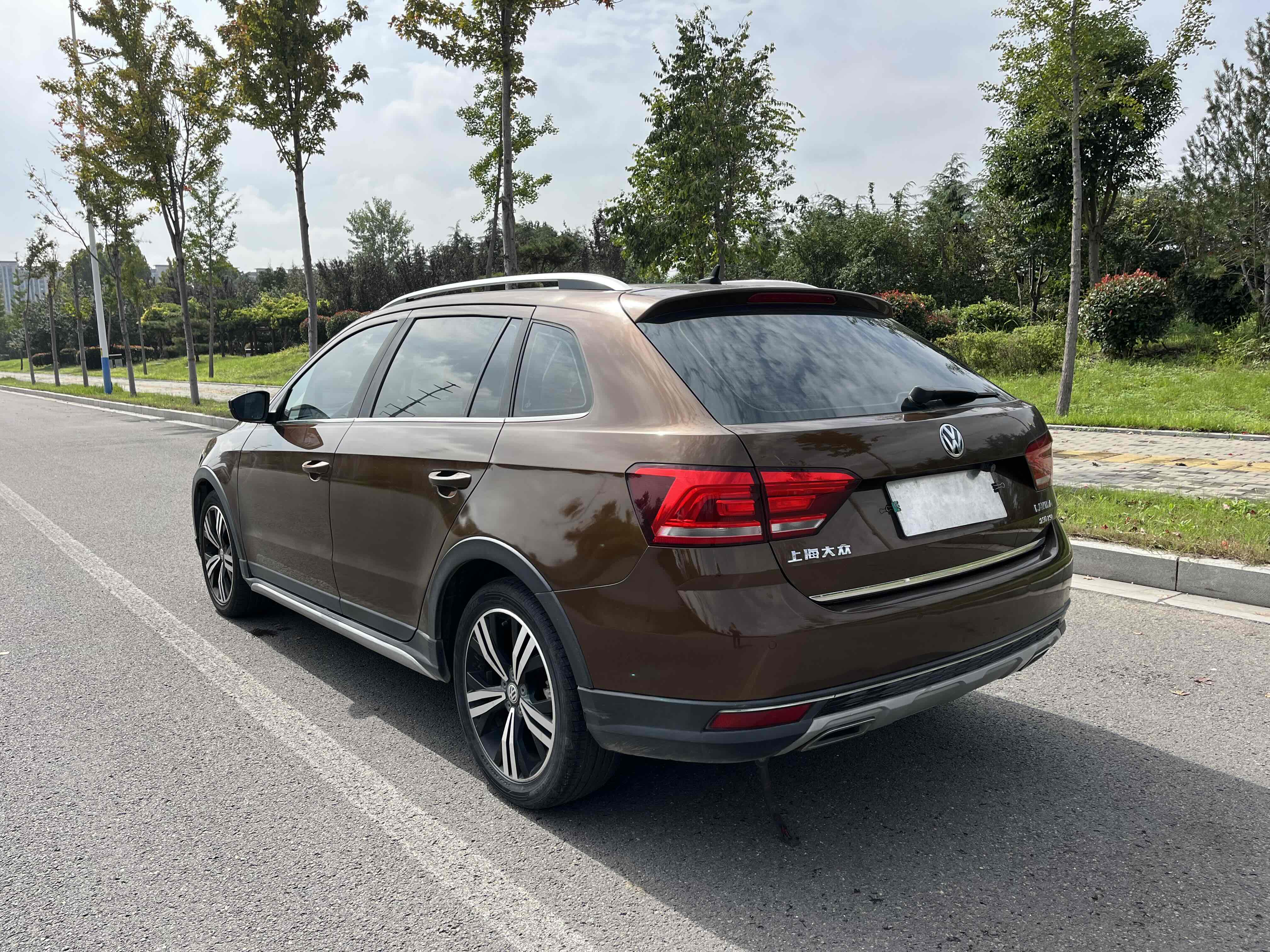 Volkswagen Cross Lavida 2016 immagine di auto #6