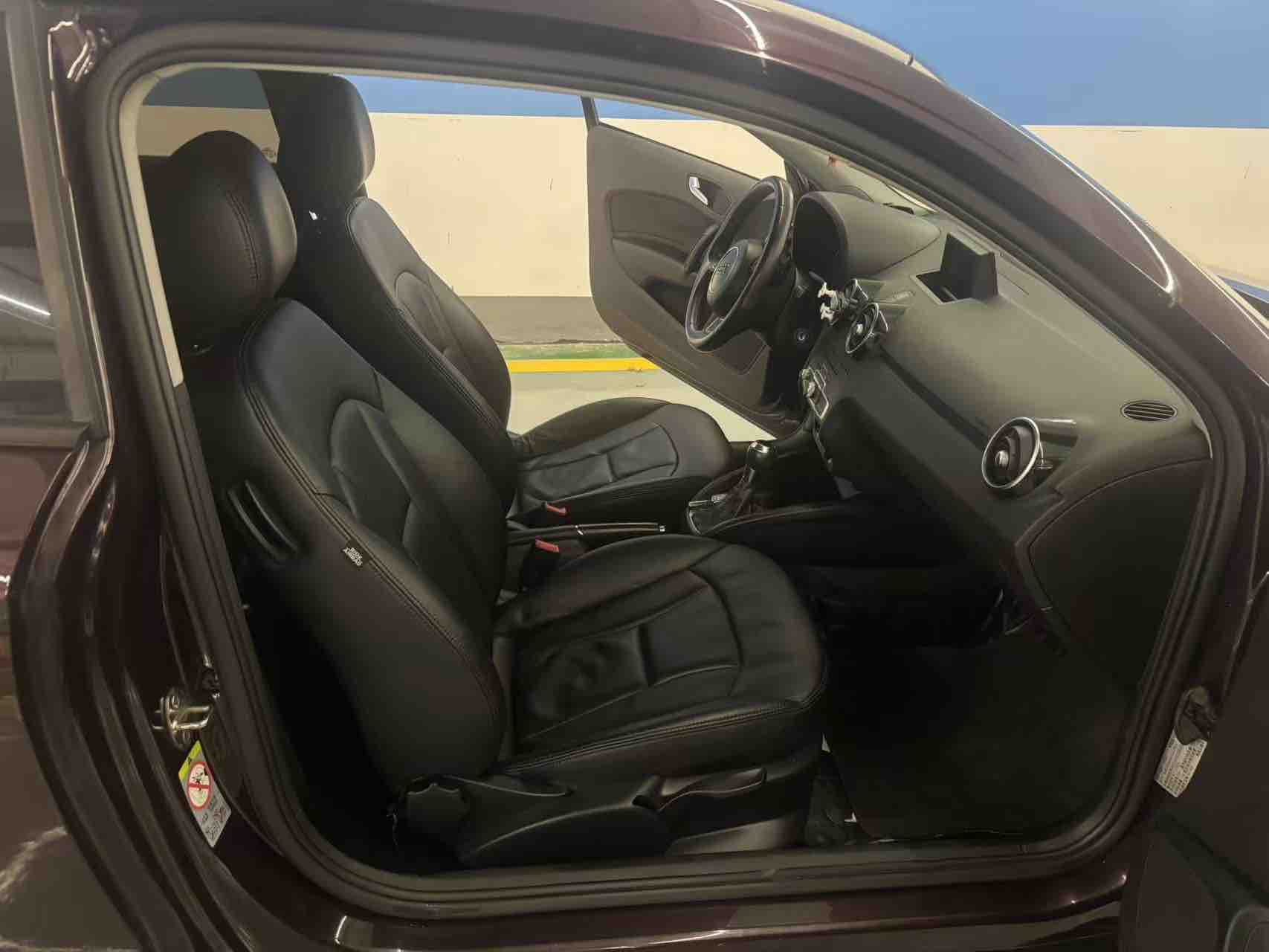 Audi A1 2013 car image #6