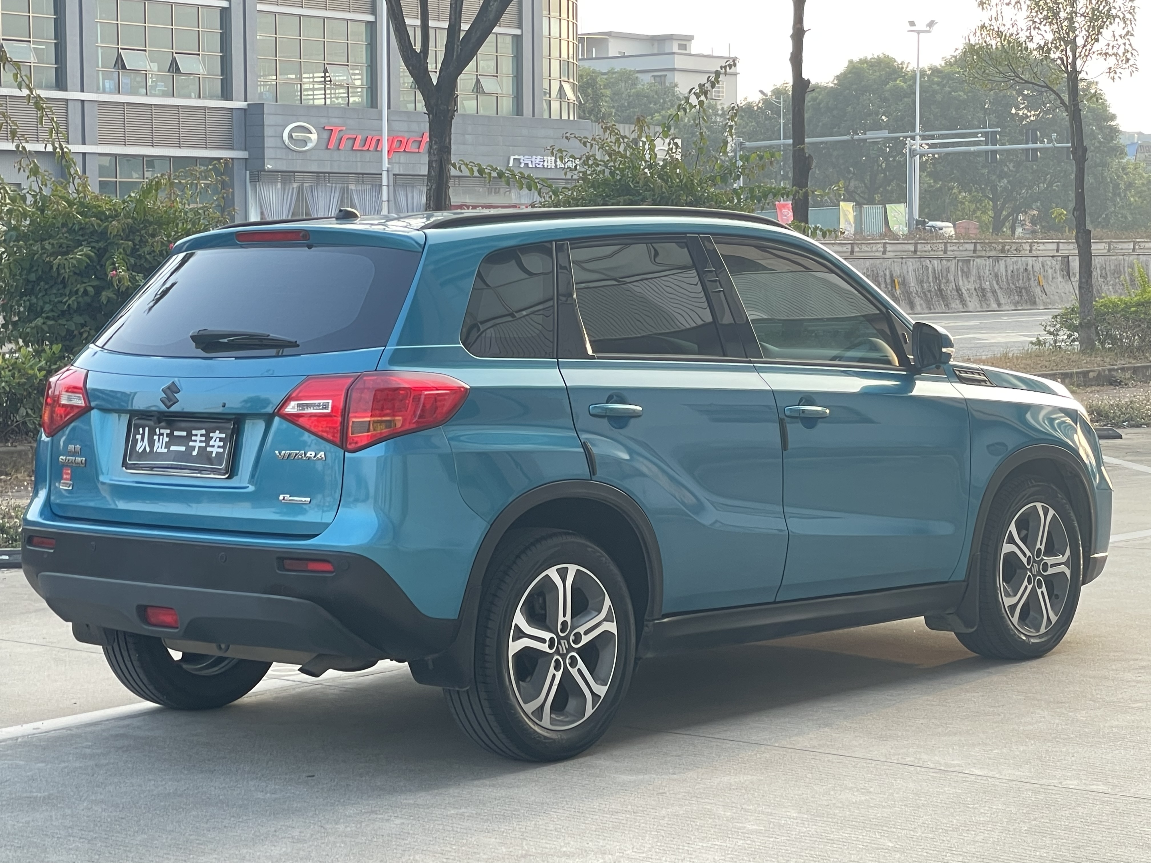 Suzuki Vitara 2016 image de voiture #6