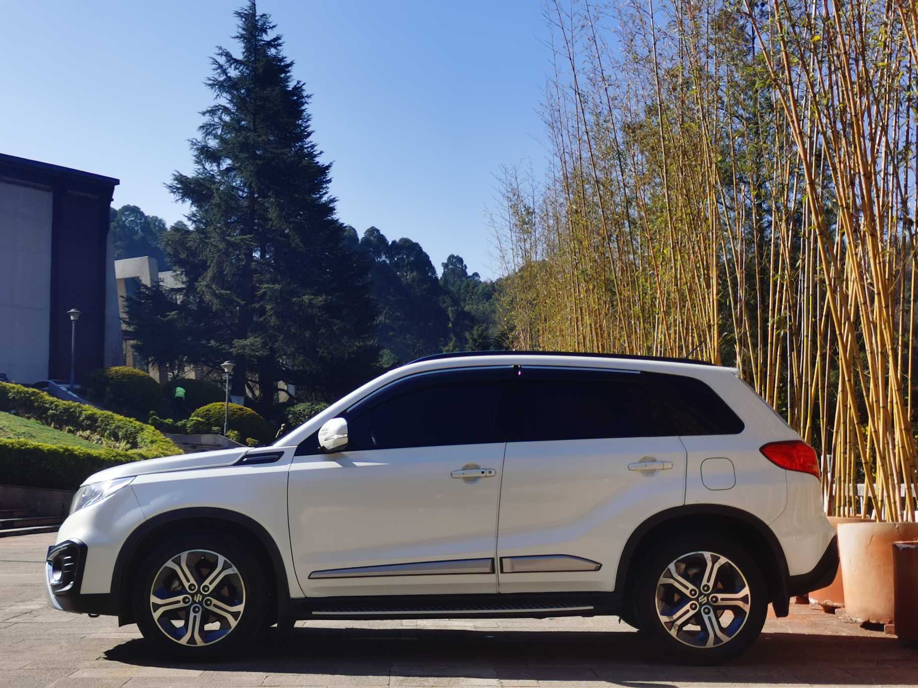 Suzuki Vitara 2016 изображение автомобиля #6